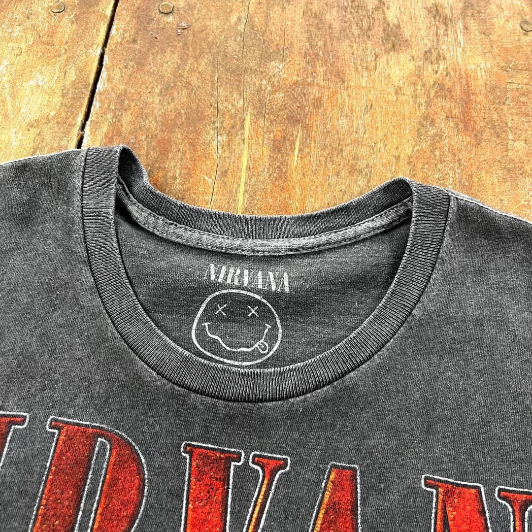 Band Tees Vintage Thrashed Faded Nirvana In Utero Band T Shirt Size US L / EU 52-54 / 3 - 4 Thumbnail