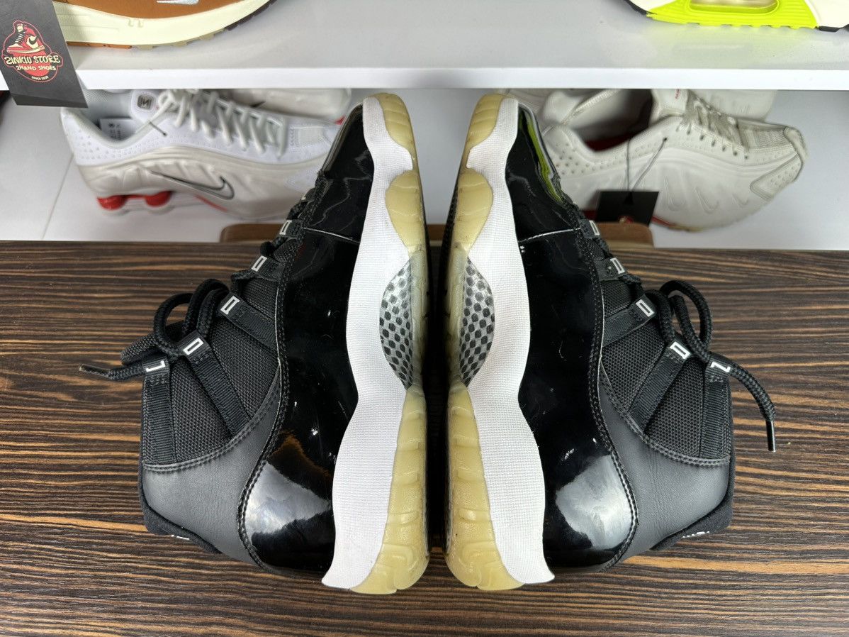 Nike JORDAN 11 JUBILEE Size US 8.5 / EU 41-42 - 4 Thumbnail