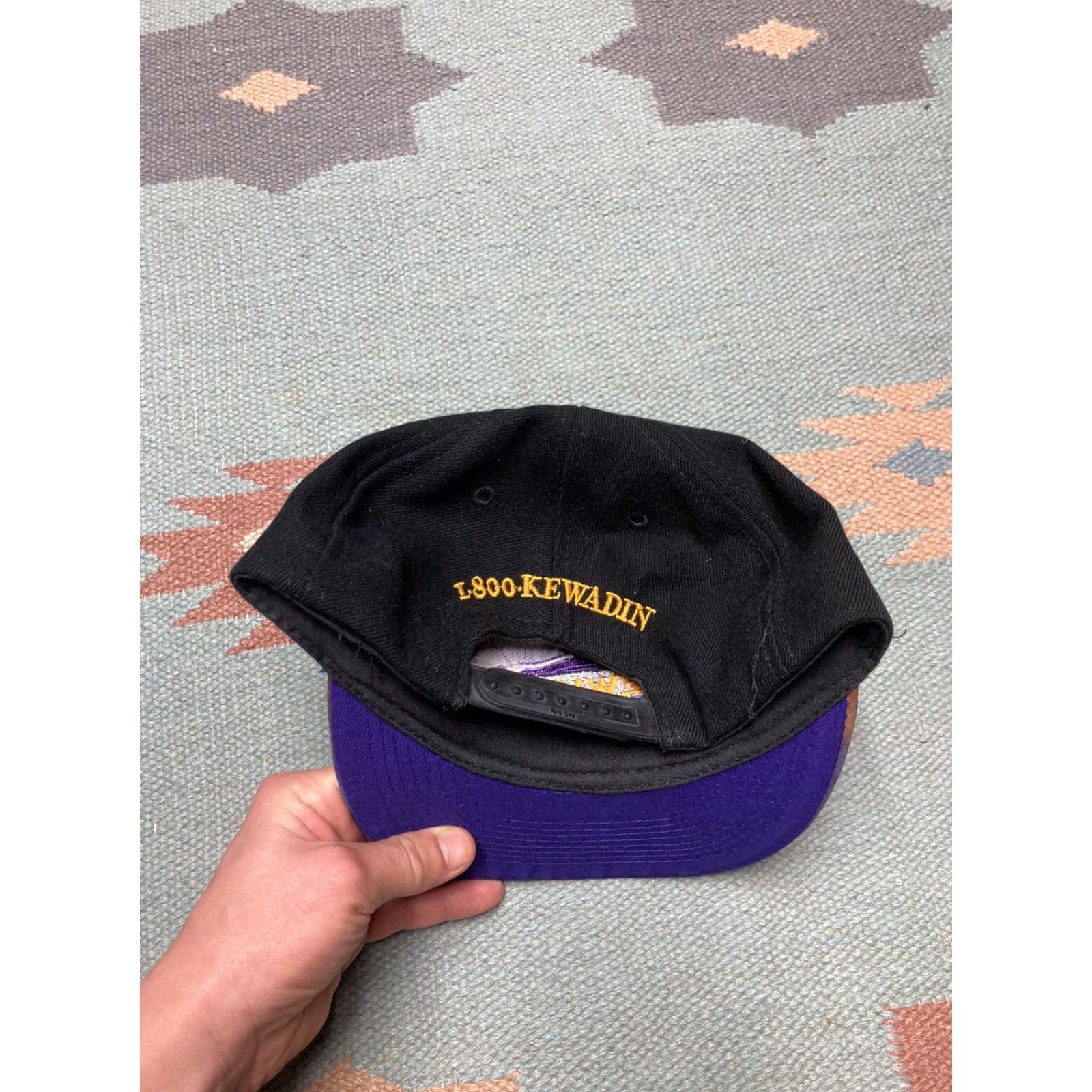 Vintage VINTAGE SnapBack Hat Cap Kewadin Casinos Michigan Wool Faded Gambling 90s Otto Cap Adjustable Men Black 90s Mens Hat Size ONE SIZE - 4 Thumbnail