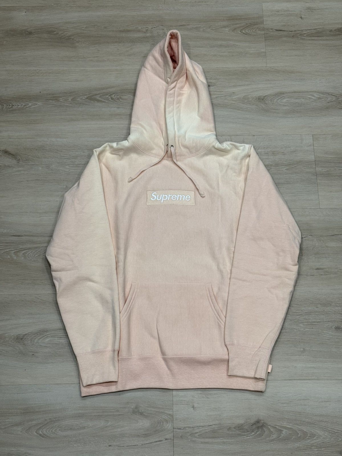 Supreme Supreme FW16 Peach Box Logo Hoodie Size US M / EU 48-50 / 2 - 1 Thumbnail