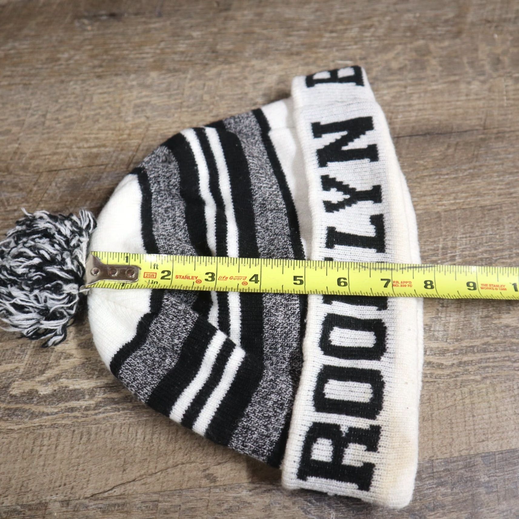 Vintage VINTAGE Brooklyn NY Knit Black & White Pom Beanie Winter Hat Size ONE SIZE - 4 Thumbnail
