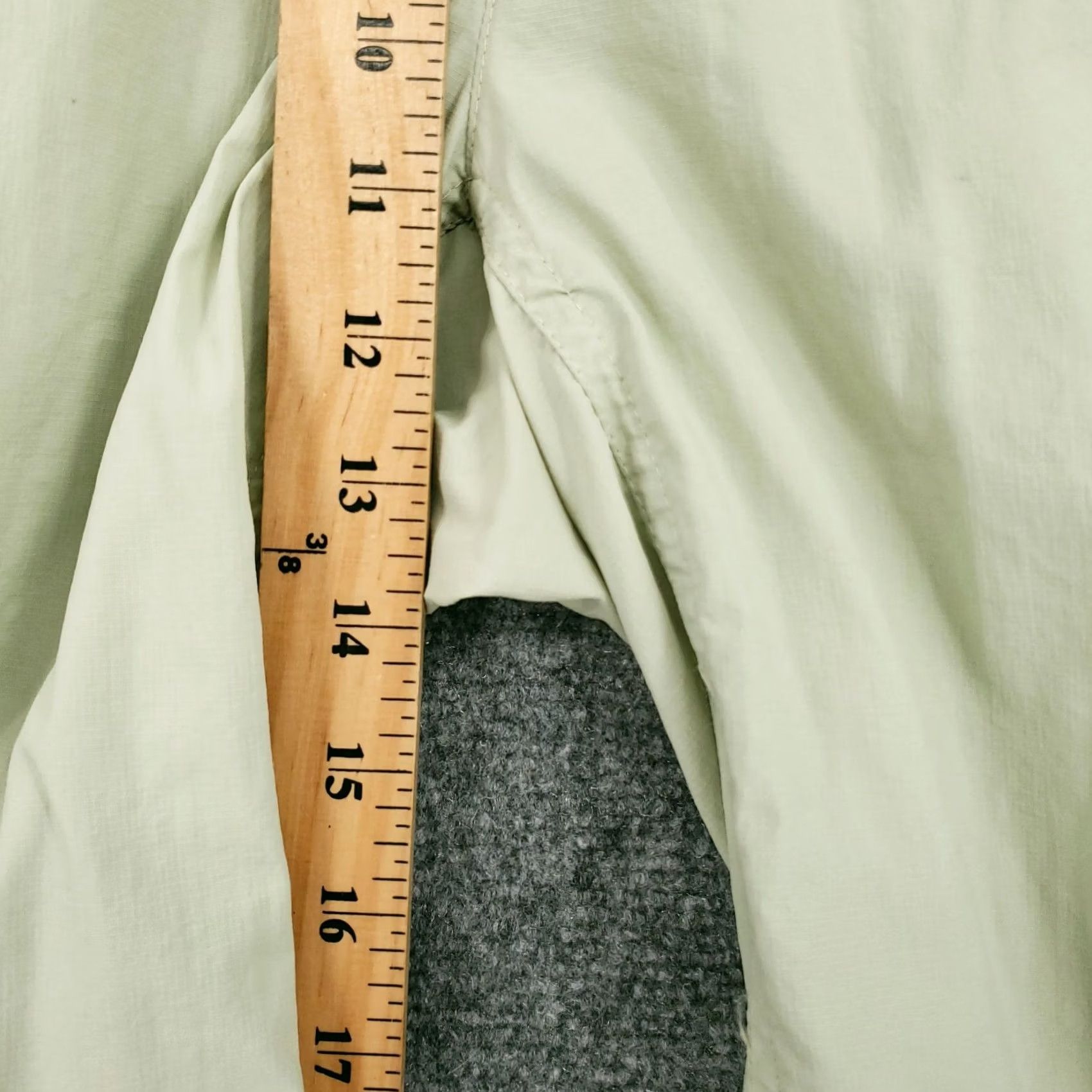 Vintage Columbia Shorts Mens M Medium Green Battle Ridge Cargo Nylon Omni Shade Hiking Size US 31 - 7 Thumbnail