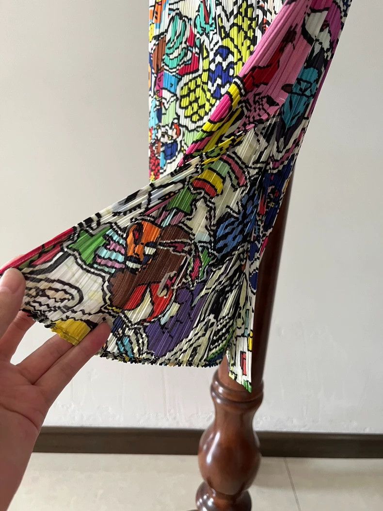 Issey Miyake Issey Miyake size:3 Colorful graffiti skirt Size 31" - 4 Thumbnail