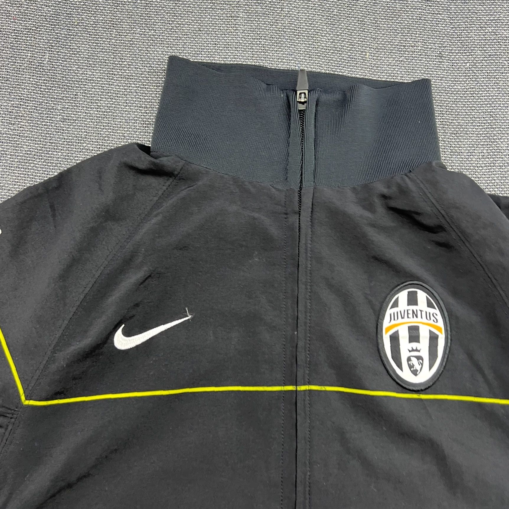 Nike Nike Track Jacket Football Juventus 2008 2009 Black Long Sleeve Small Mens Regular XXL? Size US S / EU 44-46 / 1 - 3 Thumbnail