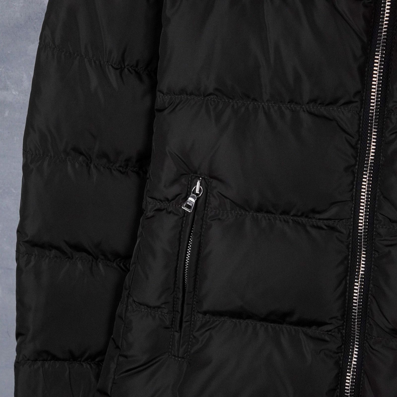 Prada Prada black nylon genuine fox fur hooded womens down jacket Size XS / US 0-2 / IT 36-38 - 6 Thumbnail
