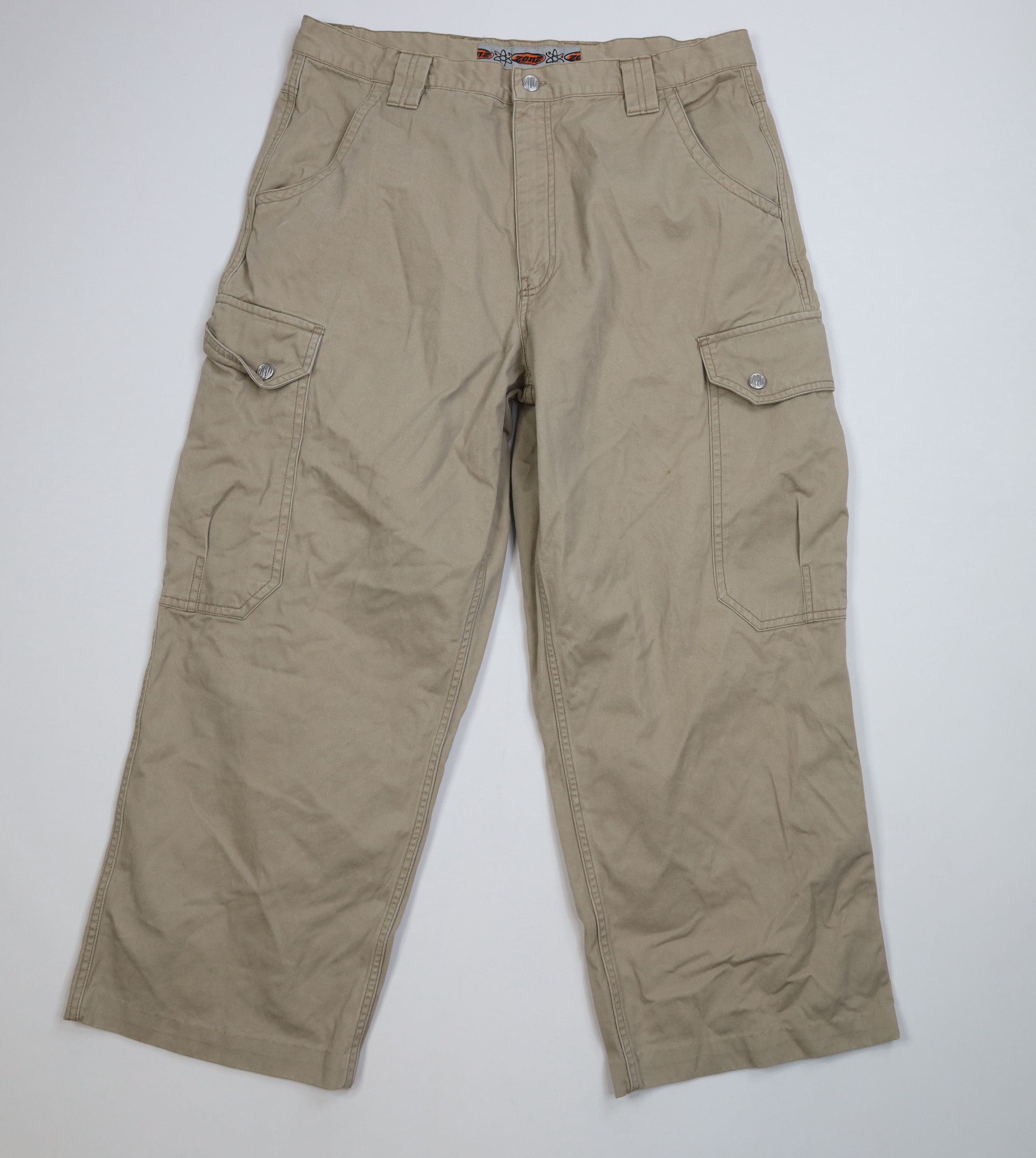 Vintage Vintage 90s Y2K Streetwear Big Pocket Wide Leg Cargo Pants Size US 36 / EU 52 - 1 Thumbnail