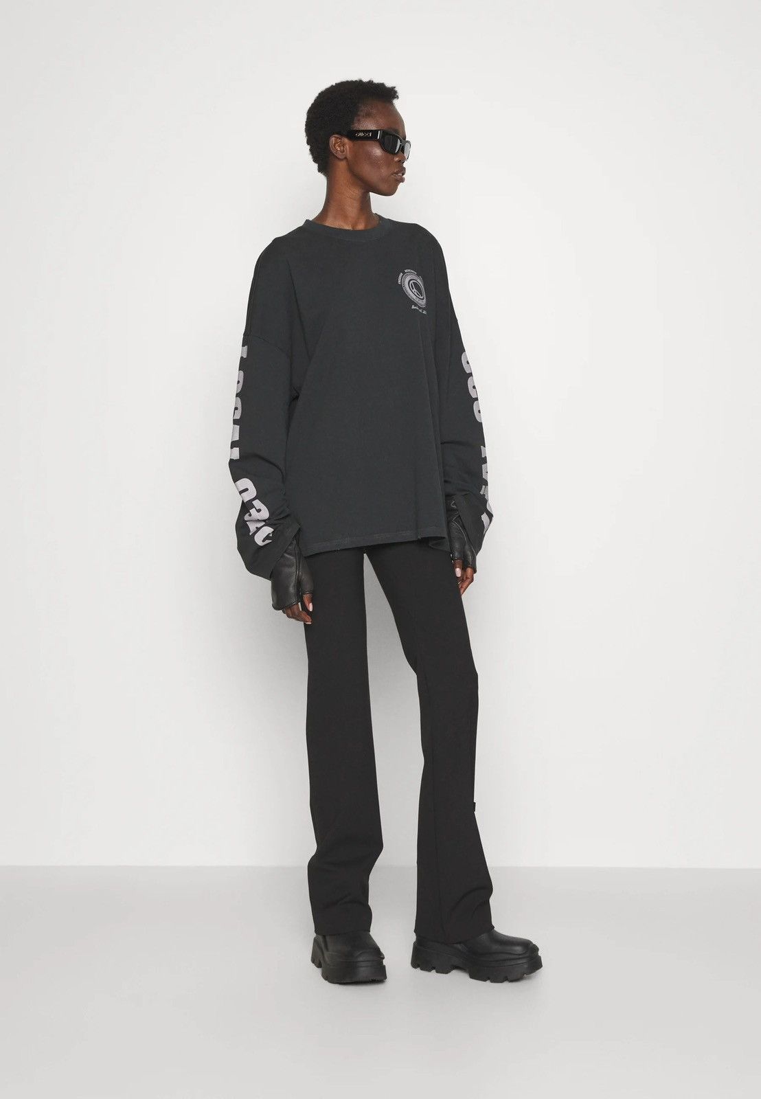 032c !DS! FW23 032c "Repetirion" Local Boxy Black Long Sleeve Size XL / US 12-14 / IT 48-50 - 6 Thumbnail
