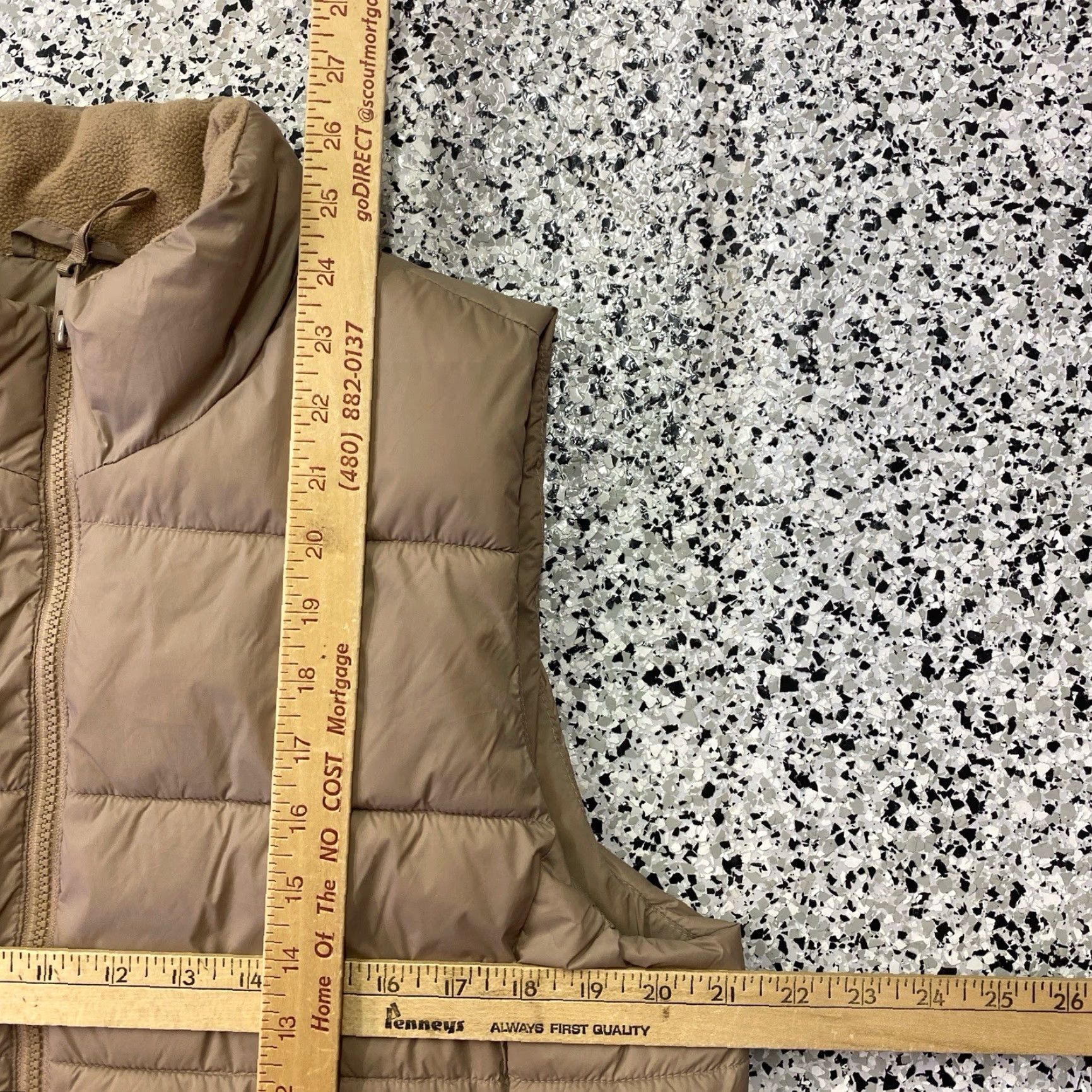 Gap GAP Vest Mens Beige Cold Control Quilted Puffer Water Resistant Large Size US L / EU 52-54 / 3 - 2 Thumbnail