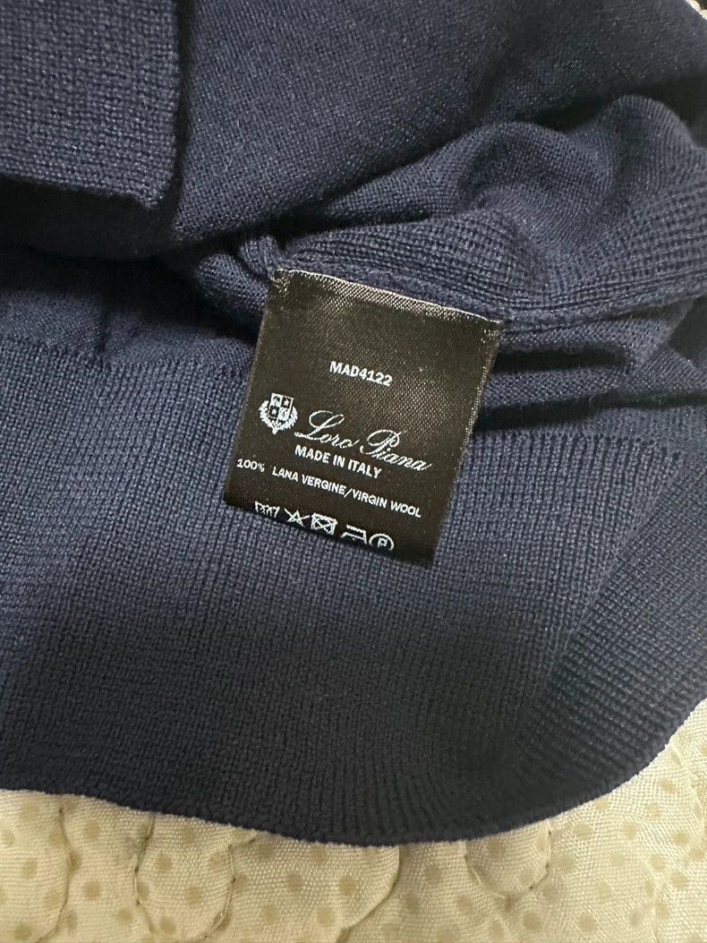 Loro Piana LORO PIANA The sweater has a navy blue undershirt Size S / US 4 / IT 40 - 4 Thumbnail