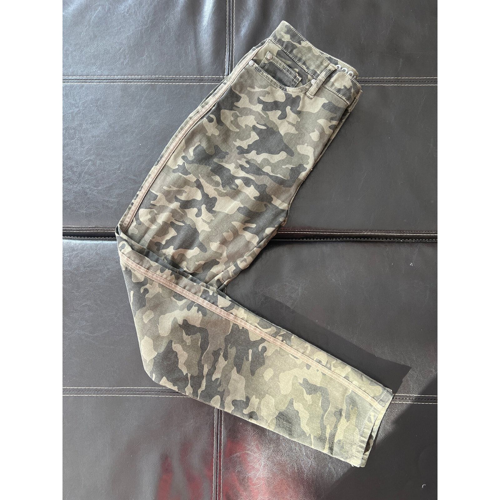 Other Matilda Jane - Good Heart Camo Pants Size 28" / US 6 / IT 42 - 1 Thumbnail
