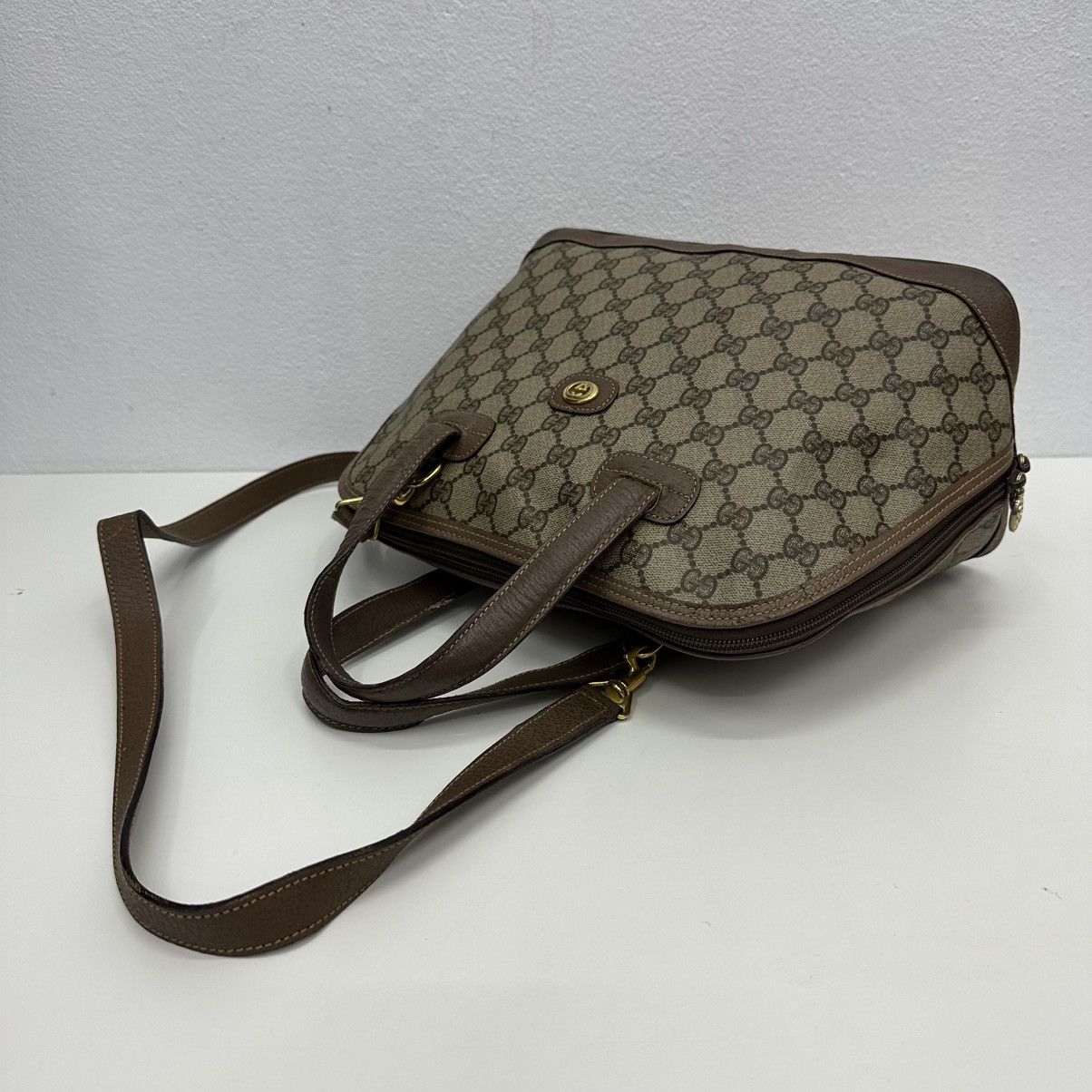 Vintage ‼️YES‼️ AUTHENTIC VINTAGE GUCCI CLASSIC MONOGRAM DONE BAG Size ONE SIZE - 19 Thumbnail