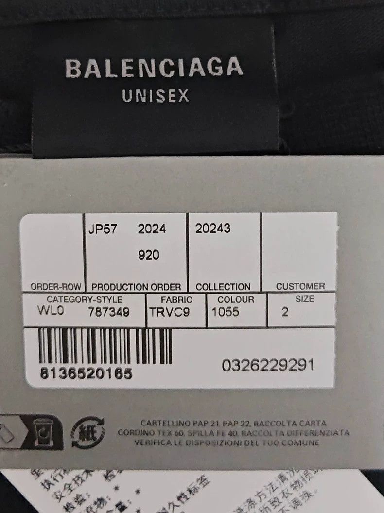 Balenciaga Balenciaga 24fw 24 planet earth planet earth loose short sl Size US M / EU 48-50 / 2 - 5 Thumbnail