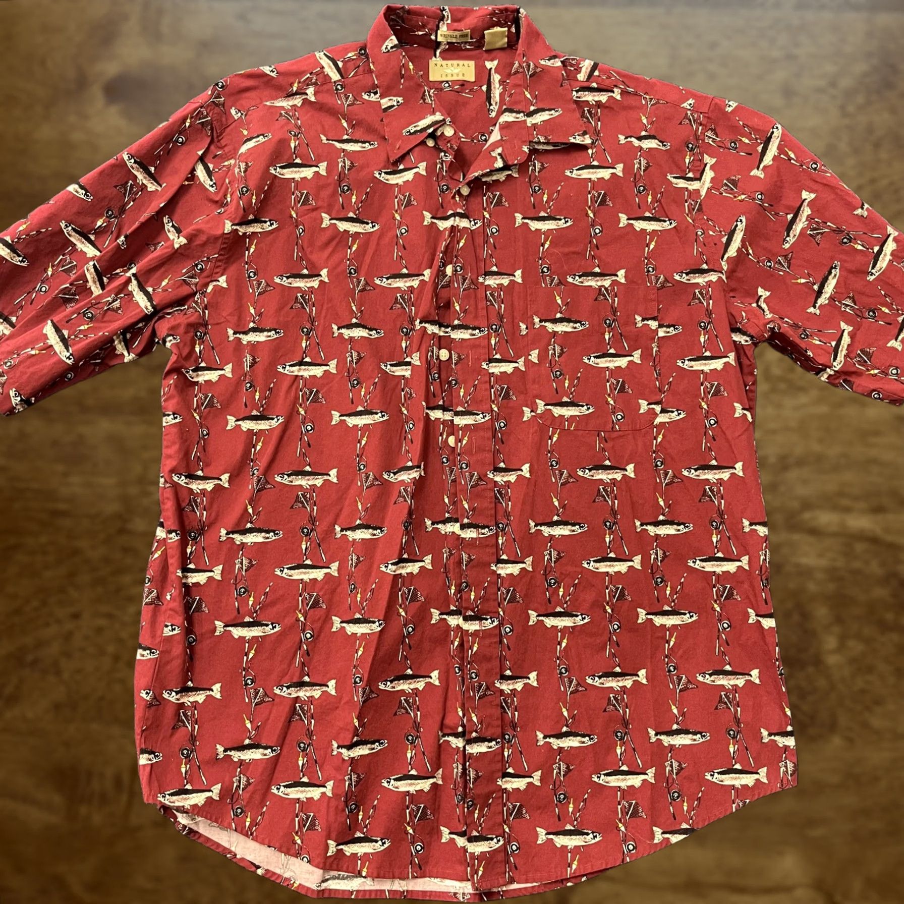 Vintage Natural Issue Mens XLT Red Fish Print Short Sleeve Button-Up Wrinkle Free Shirt Size US XL / EU 56 / 4 - 1 Thumbnail
