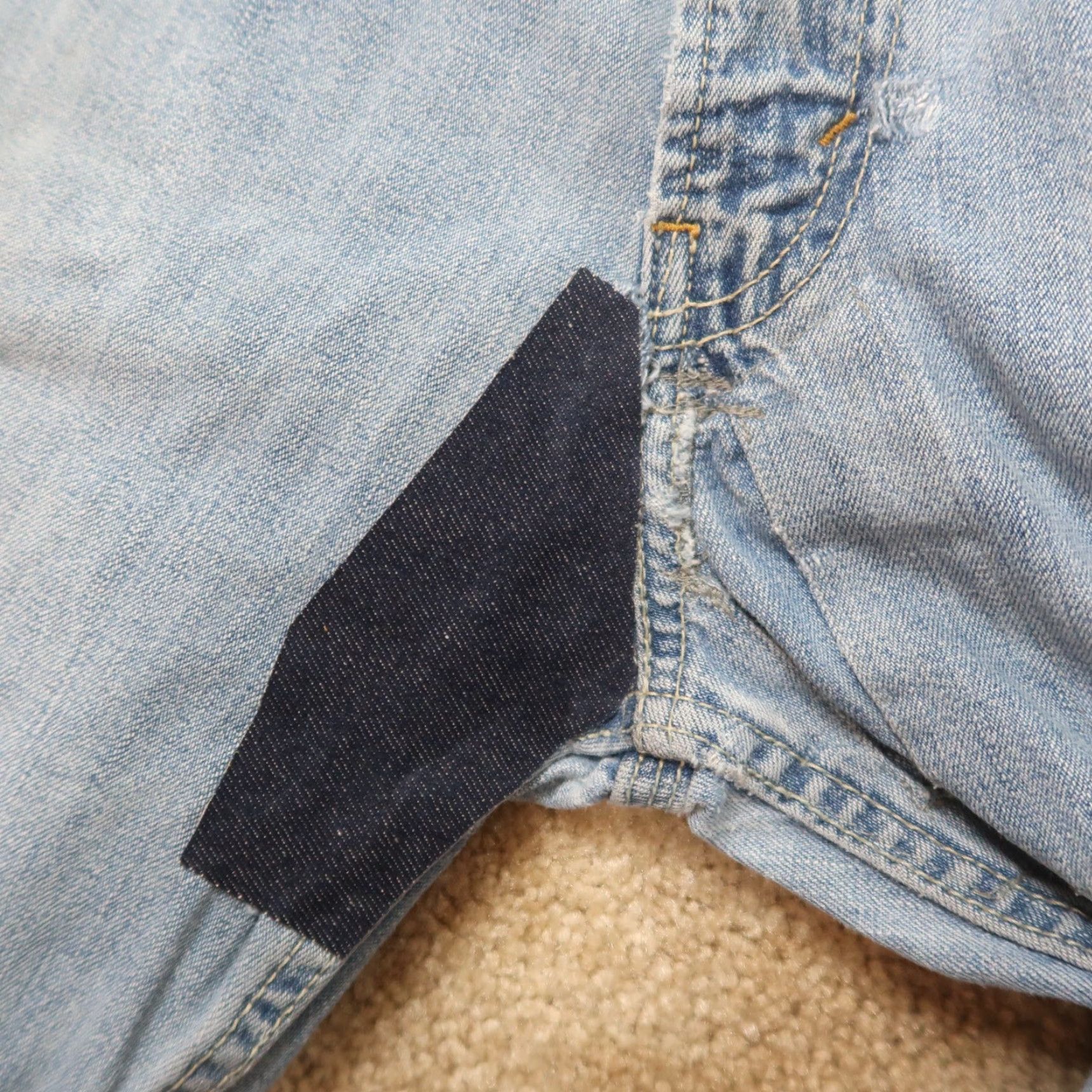 Levi's VINTAGE Levi's Loose Carpenter Jeans Mens 32x28 Distressed Denim Skater Baggy Levi's 550 80s 90s Streetwear Mens Jeans Size US 32 / EU 48 - 4 Thumbnail