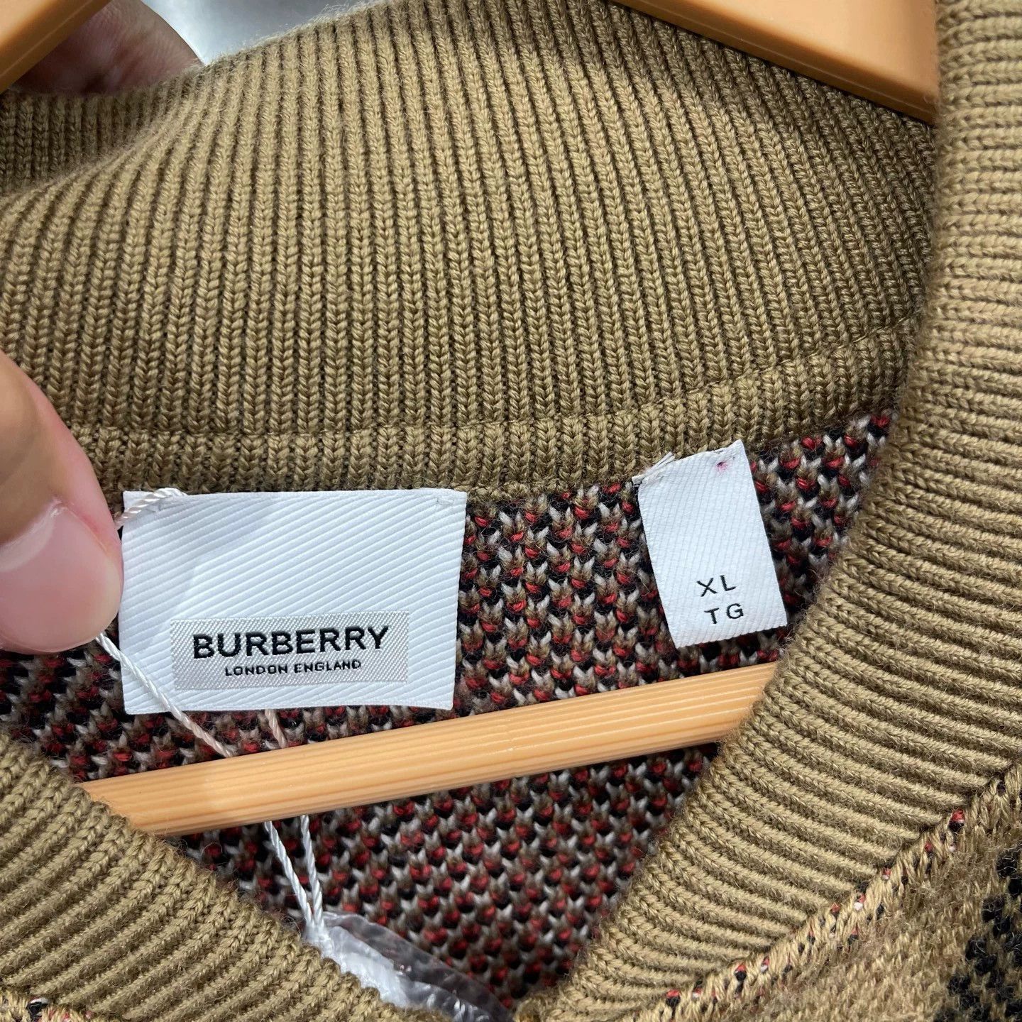 Burberry Burberry baseball collar wool zip knit jacket XL Size US XL / EU 56 / 4 - 3 Thumbnail