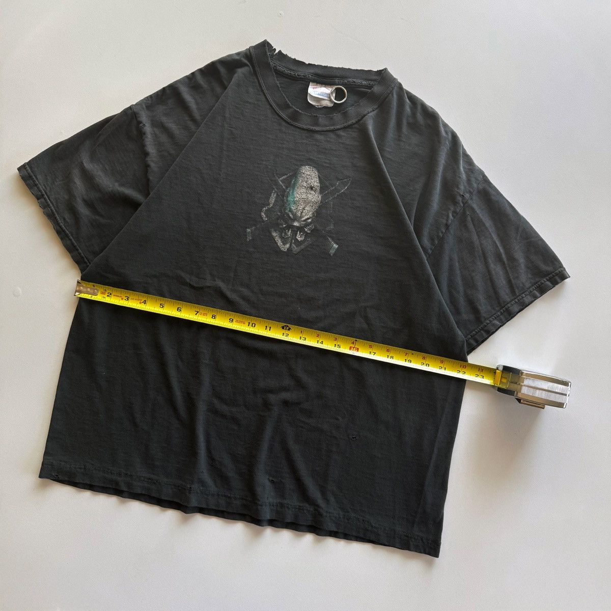 Vintage 2004 Vintage Halo 2 Legendary Logo Distressed Fader Tee Size US XL / EU 56 / 4 - 6 Thumbnail