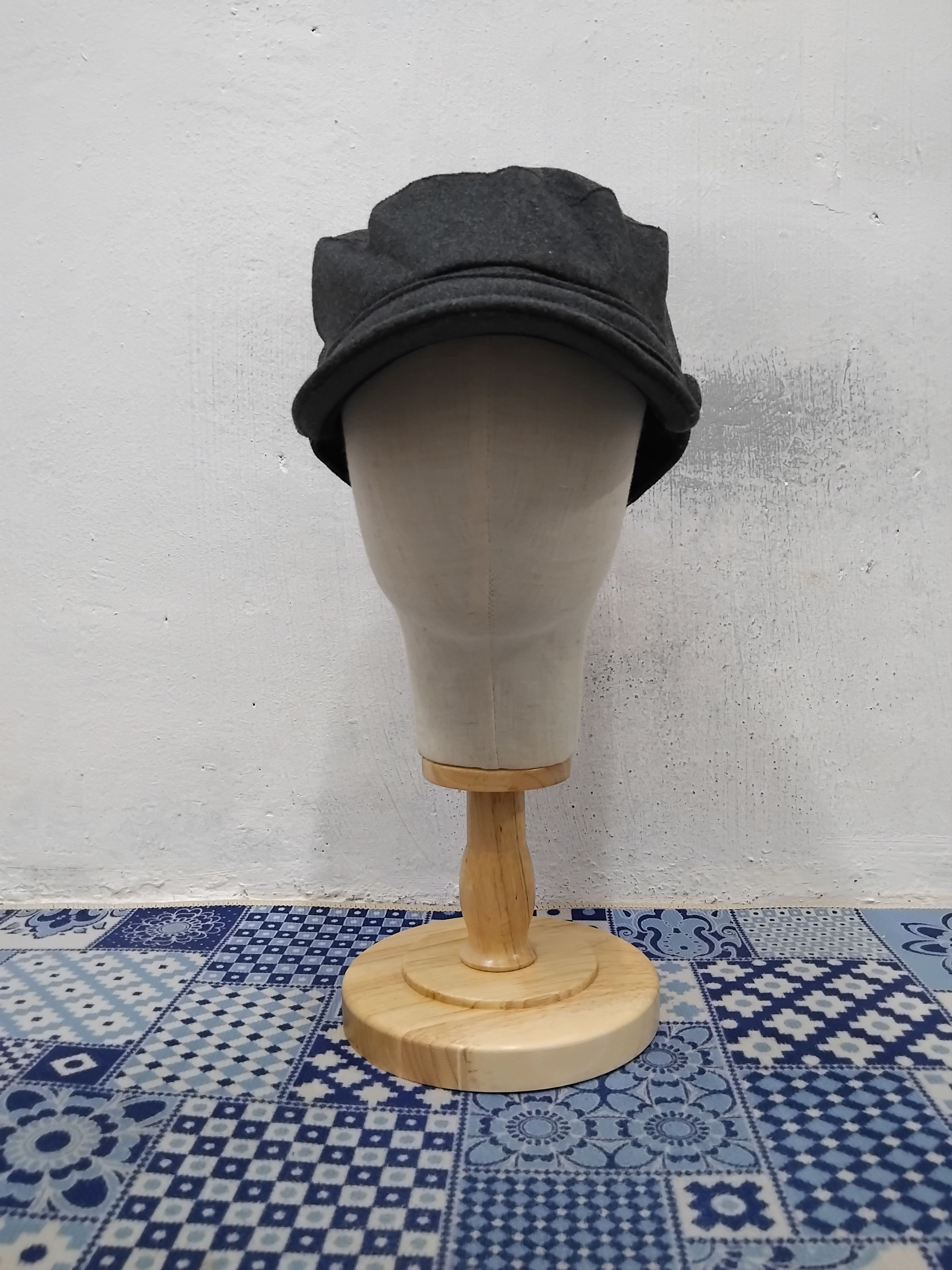 Japanese Brand Unbrand black colour cap Size 38 - 4 Thumbnail