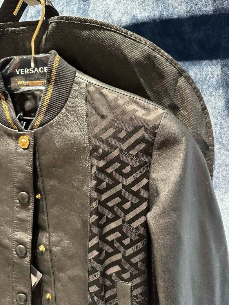 Versace Versace Women's patchwork is covered in diamond logo leath Size M / US 6-8 / IT 42-44 - 3 Thumbnail