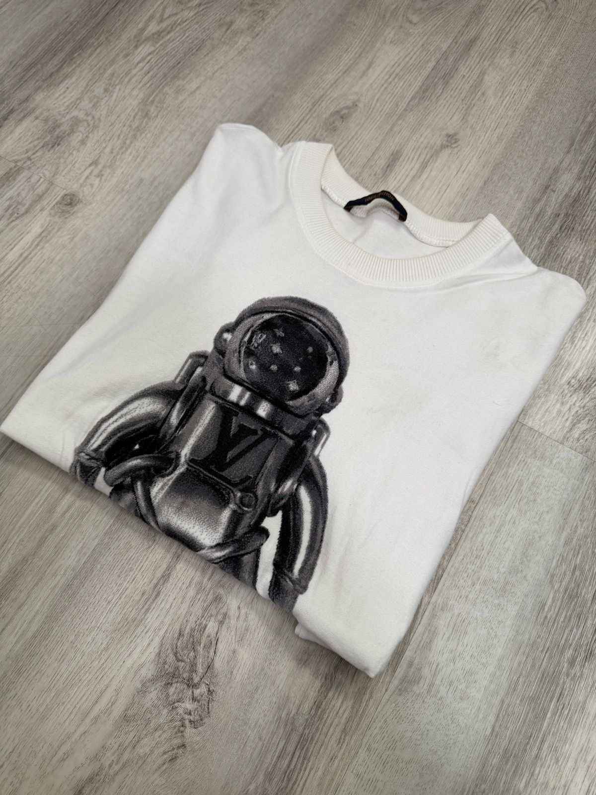 Louis Vuitton LV Jacquard Velour Spaceman T Shirt Size US S / EU 44-46 / 1 - 1 Thumbnail