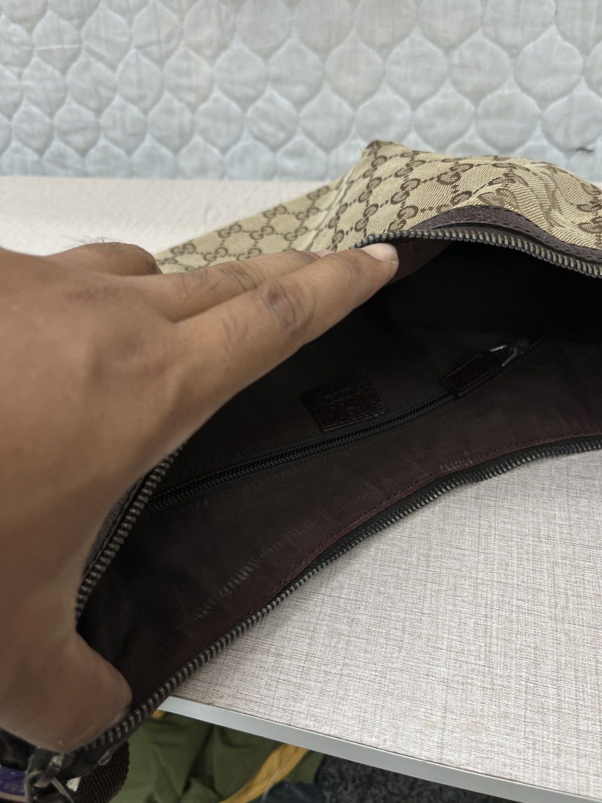 Gucci 🔥STEALS🔥 GUCCI SLING BAG Size ONE SIZE - 13 Thumbnail