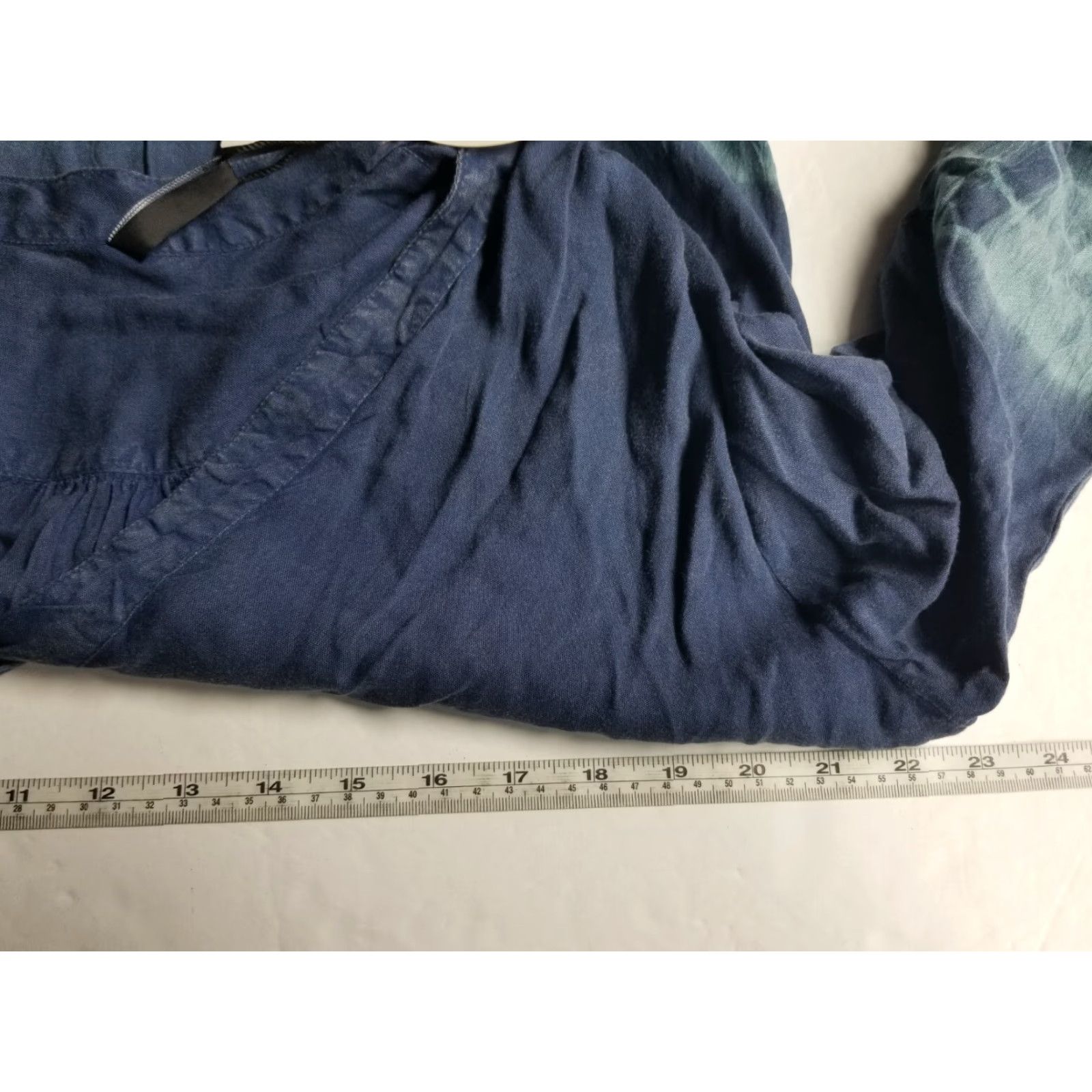 Vintage Boho Me Blouse Shirt Blue 3/4 Sleeve V-Neck Embroidered rayon Relaxed Womens Medium Bohemian Casual Size M / US 6-8 / IT 42-44 - 4 Thumbnail