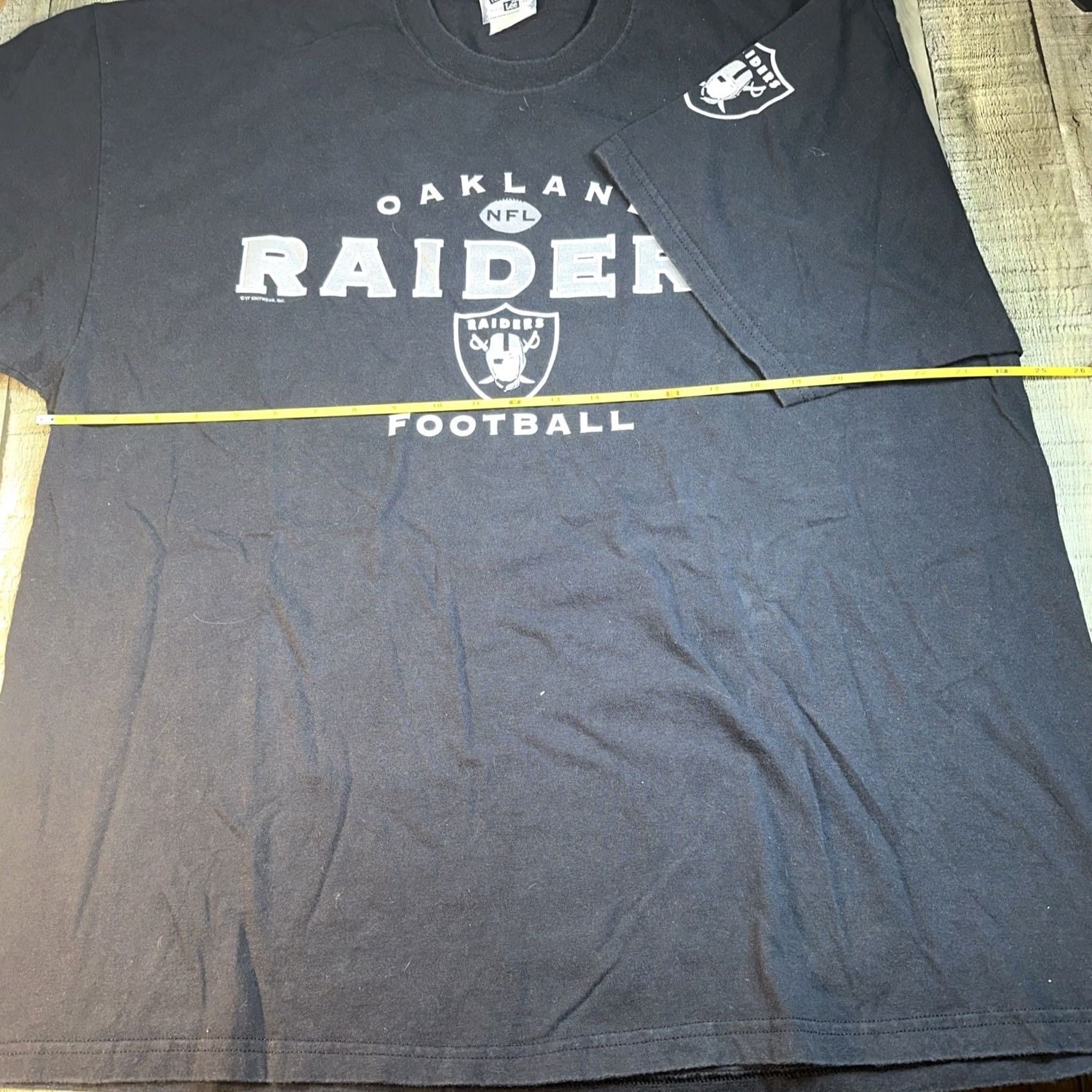 Lee VINTAGE Lee Oakland Raiders T-Shirt 2XL Black Mens Graphic Tee NFL Sportswear/Beach 1990s Size US XXL / EU 58 / 5 - 5 Thumbnail