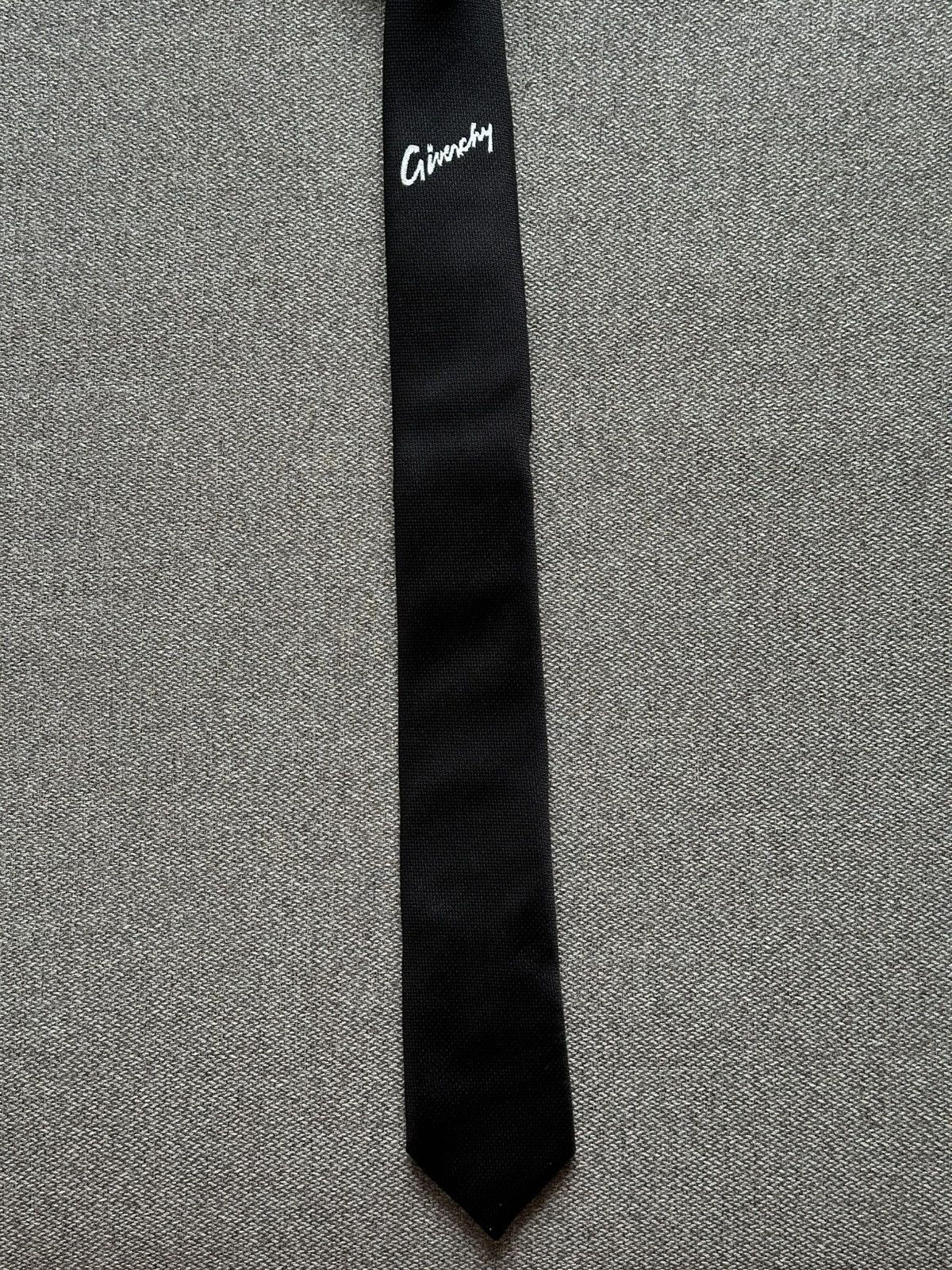 Givenchy Givenchy 100% silk tie with logo Size ONE SIZE - 4 Thumbnail