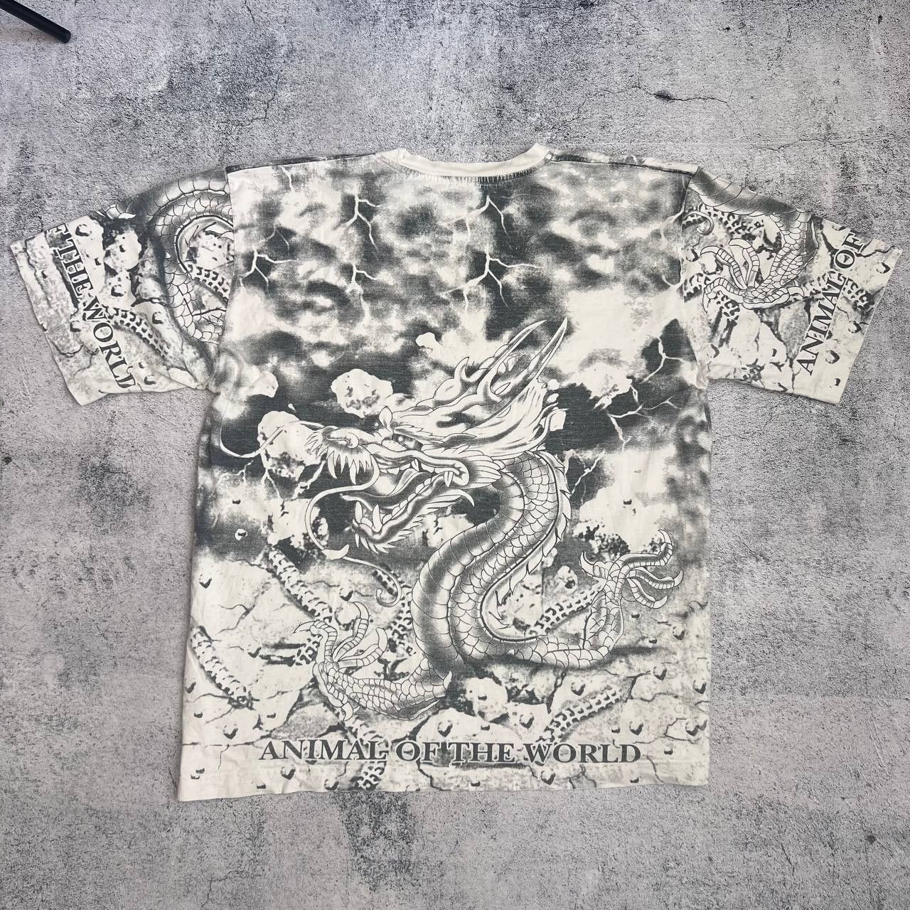 Japanese Brand × Vintage Vintage 90s Japanese Dragon White All Over Print Shirt Mens Size US XL / EU 56 / 4 - 7 Thumbnail