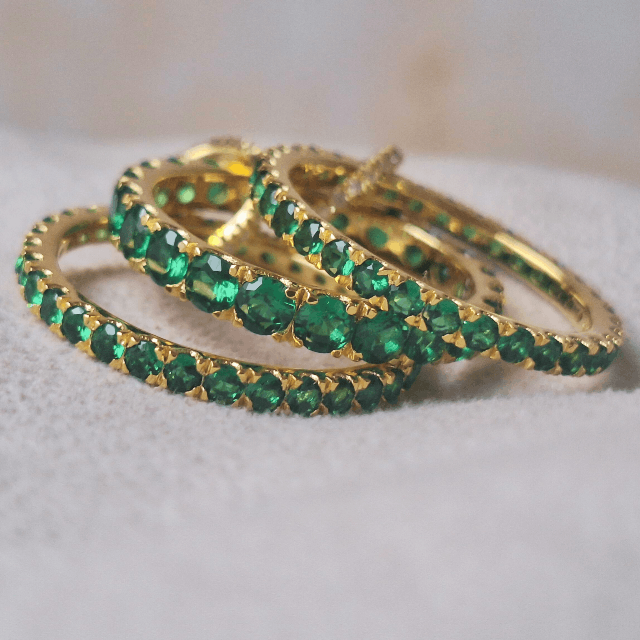 Other Emerald Interconnected Band Ring Size ONE SIZE - 3 Thumbnail