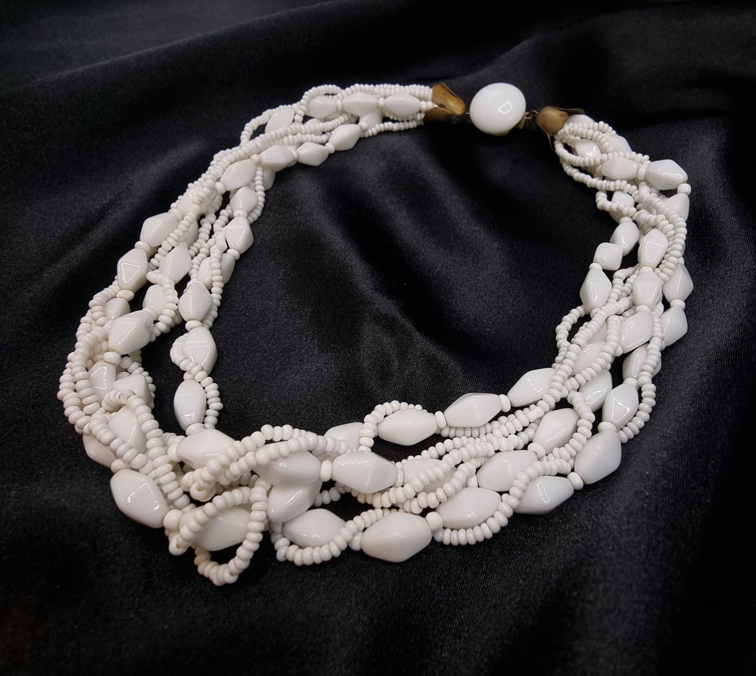 Vintage Vintage 1950s Czechoslovakian Signed White Beaded Multi-Stra Size ONE SIZE - 2 Thumbnail