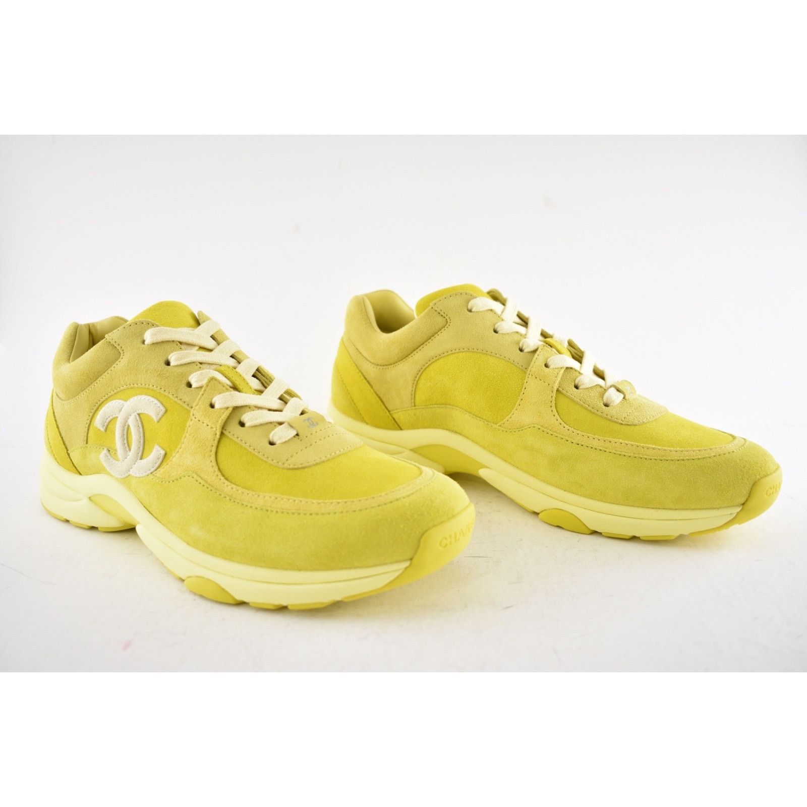 Chanel Chanel 19S Mens Yellow White Suede CC Logo Low Top Size US 11 / EU 44 - 3 Thumbnail