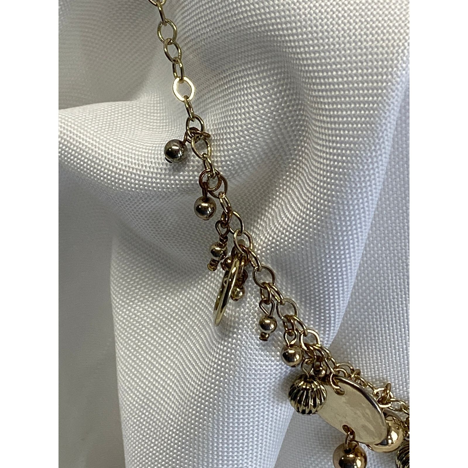 The Unbranded Brand Gold Tone Charm Necklace Beaded Dangle Statement Jewelry Size ONE SIZE - 4 Thumbnail