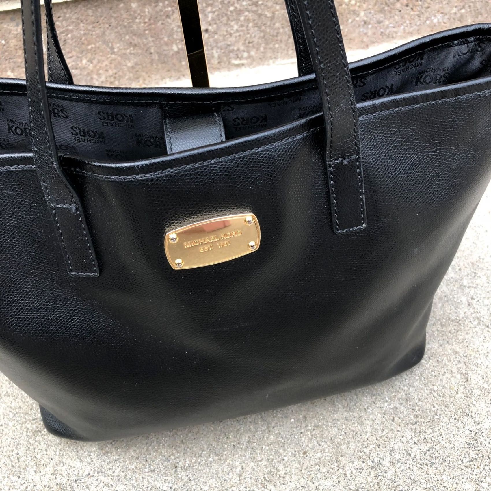 Michael Kors Michael Kors Jet Set Saffiano Tote Bag Purse Women's Black Shoulder Hand Bag Tote - 15" W x 10" H x 4" D - Leather - Jet Set Travel - Designer Size ONE SIZE - 4 Thumbnail