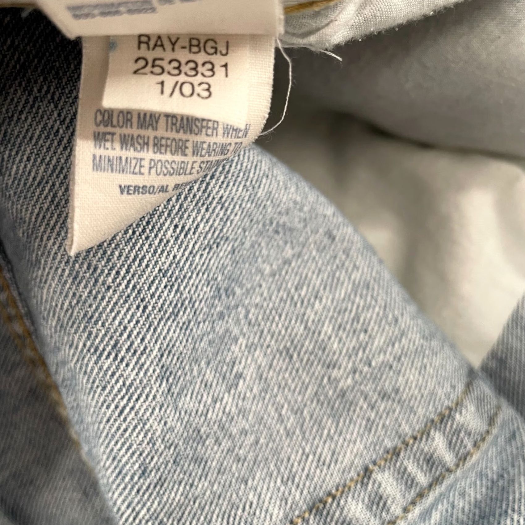 Tommy Hilfiger VINTAGE Tommy Hilfiger Shorts Denim Blue 36 Jeans Short Men 5-Pocket Design Casual Streetwear Y2K Size US 36 / EU 52 - 7 Thumbnail