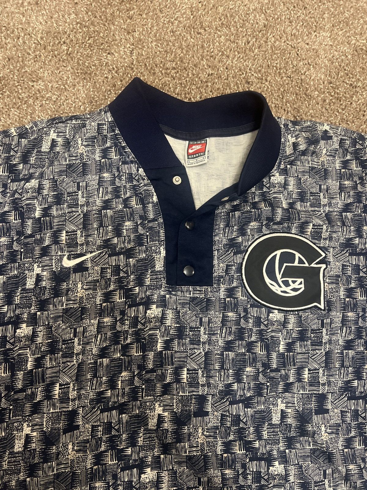 Nike Nike Vintage 90s Georgetown Shirt Size US L / EU 52-54 / 3 - 5 Thumbnail