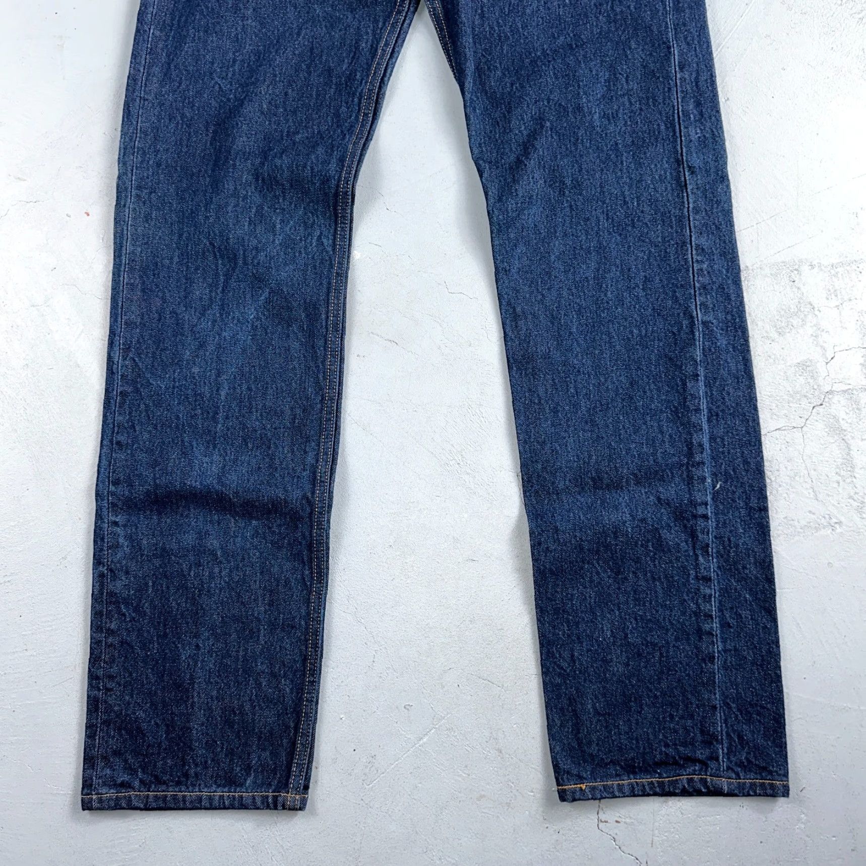 Levi's VINTAGE Levi's 501 Jeans Men Adult Medium Dark Blue 90s Straight Leg Denim Casual Size US 36 / EU 52 - 3 Thumbnail