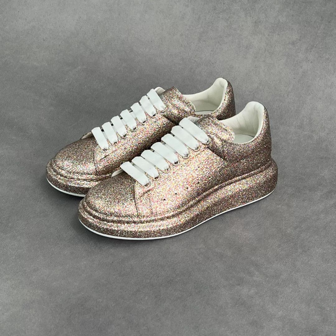 Alexander McQueen Alexander McQueen Casual Pink Lowtop Sneakers 10 Men Size US 10 / EU 43 - 1 Thumbnail