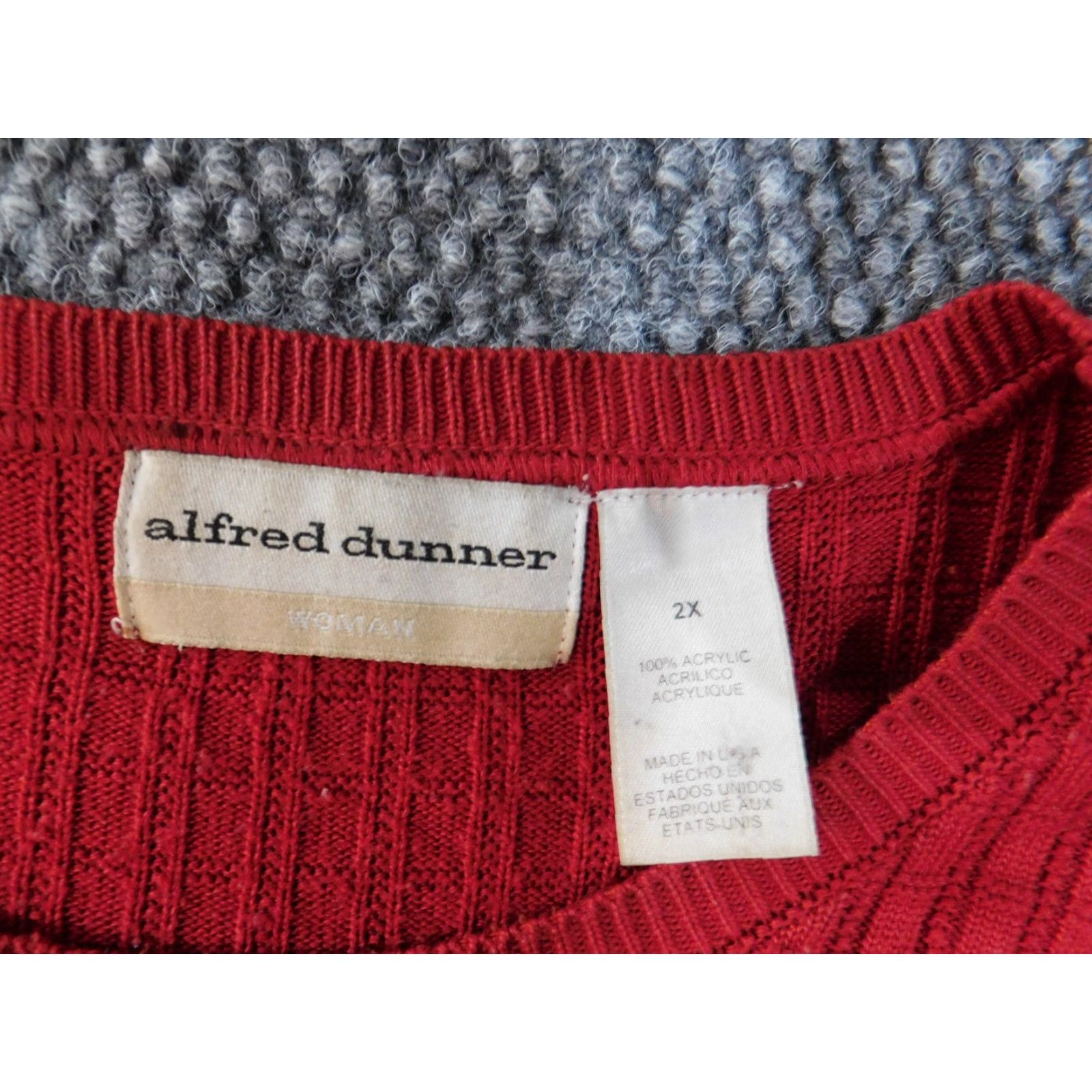 Vintage Alfred Dunner Sweater 2X Red Pullover Casual Short Sleeve Crew Neck Cap Sleeve Acrylic Knit with Shoulder Pads Women Size XXL / US 16-18 / IT 52-54 - 3 Thumbnail