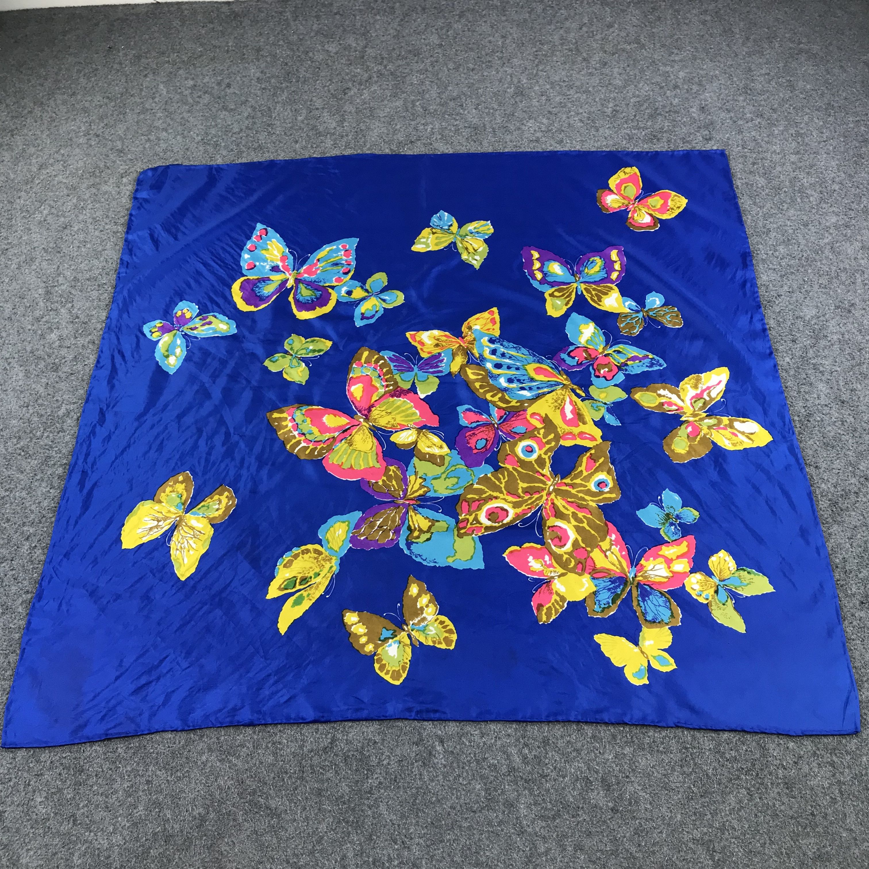 Vintage Vintage Butterflies Silk Scarf M151 Size ONE SIZE - 2 Thumbnail