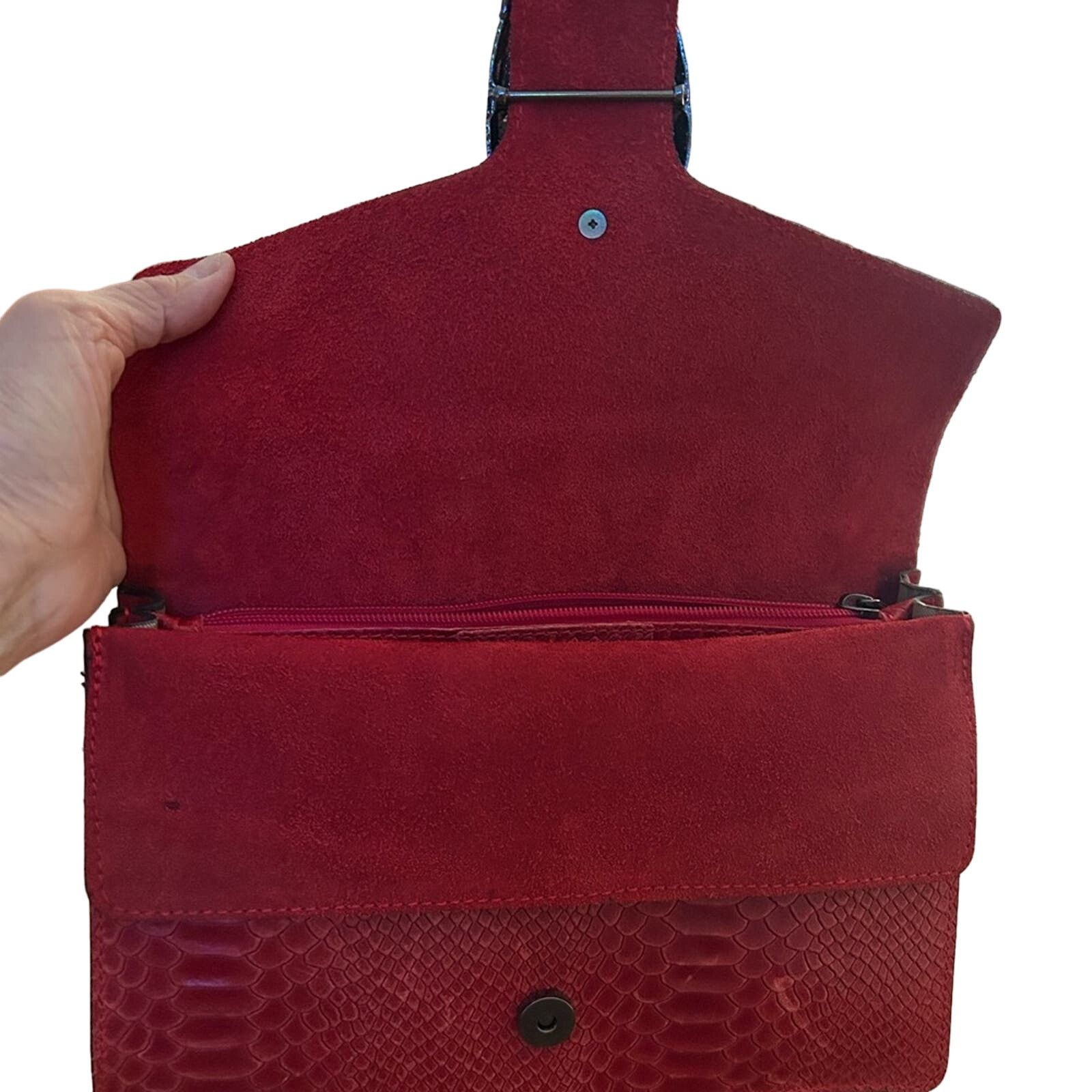 Designer Crossbody Red Women embossed Snake Leather Clutch Bag Size ONE SIZE - 4 Thumbnail