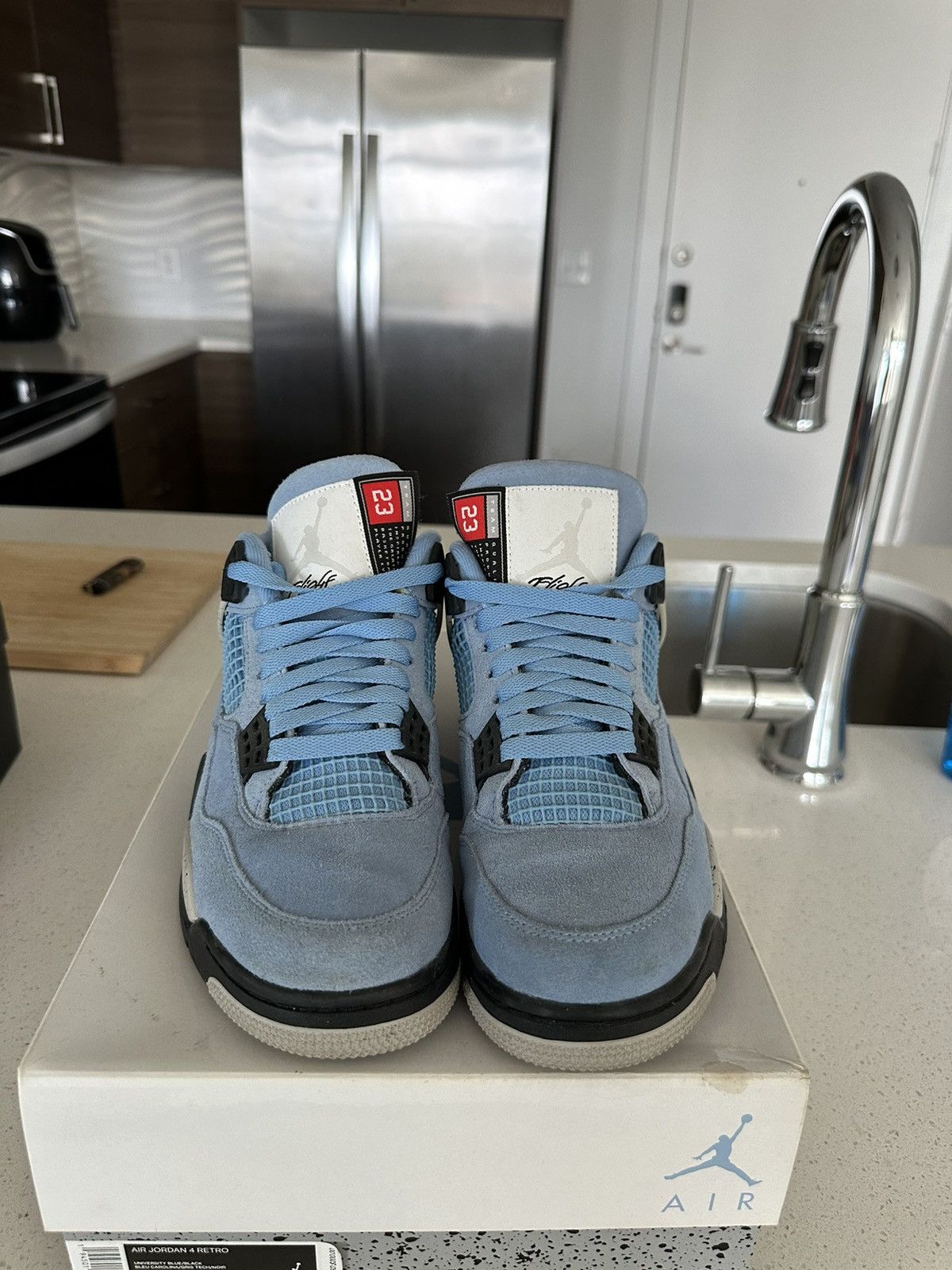 Jordan Brand Jordan Retro 4 Univeristy Blue Size US 7.5 / EU 40-41 - 1 Thumbnail