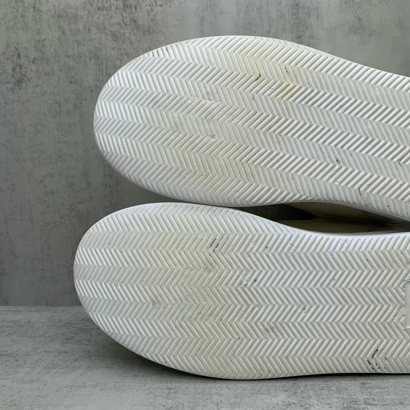 Louis Vuitton Lv Beverly White Sneakers 41 9/10 Size US 8 / EU 41 - 8 Thumbnail