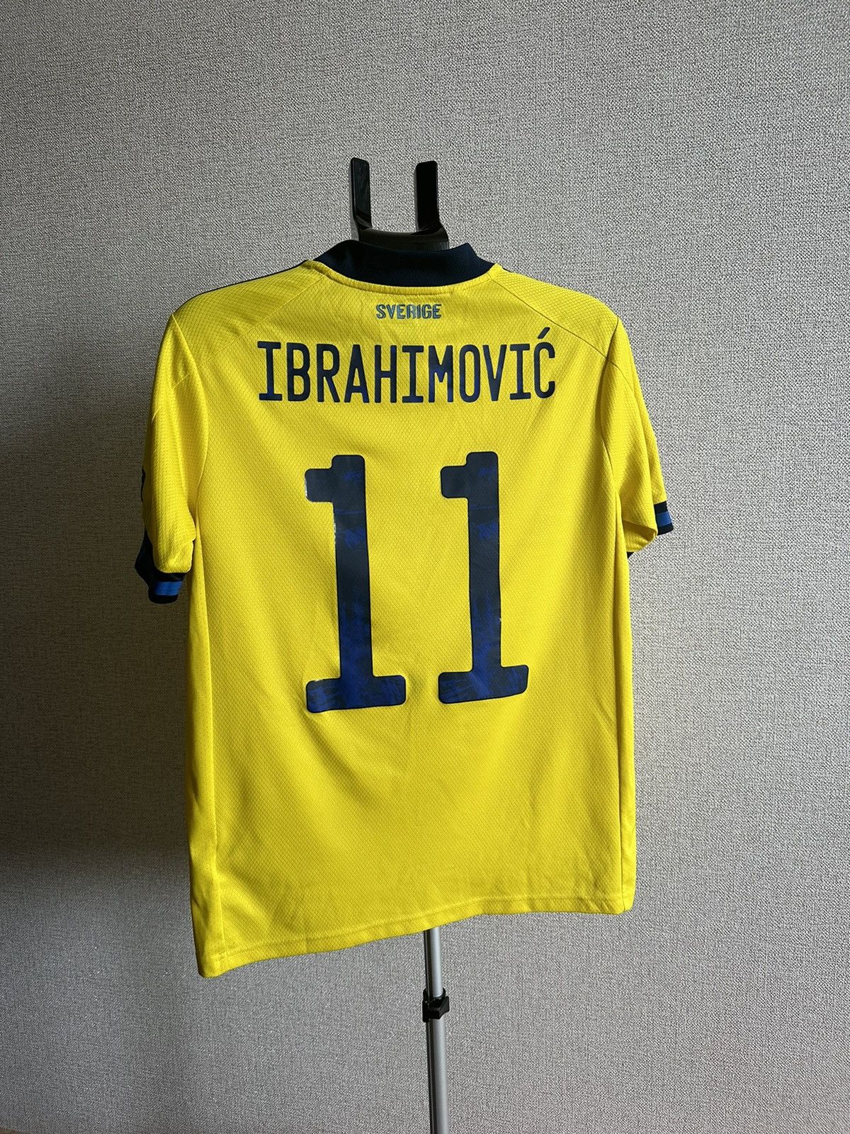Adidas 🇸🇪 2020 Adidas Sweden Ibrahimovic Euro Soccer Jersey Size US S / EU 44-46 / 1 - 1 Thumbnail
