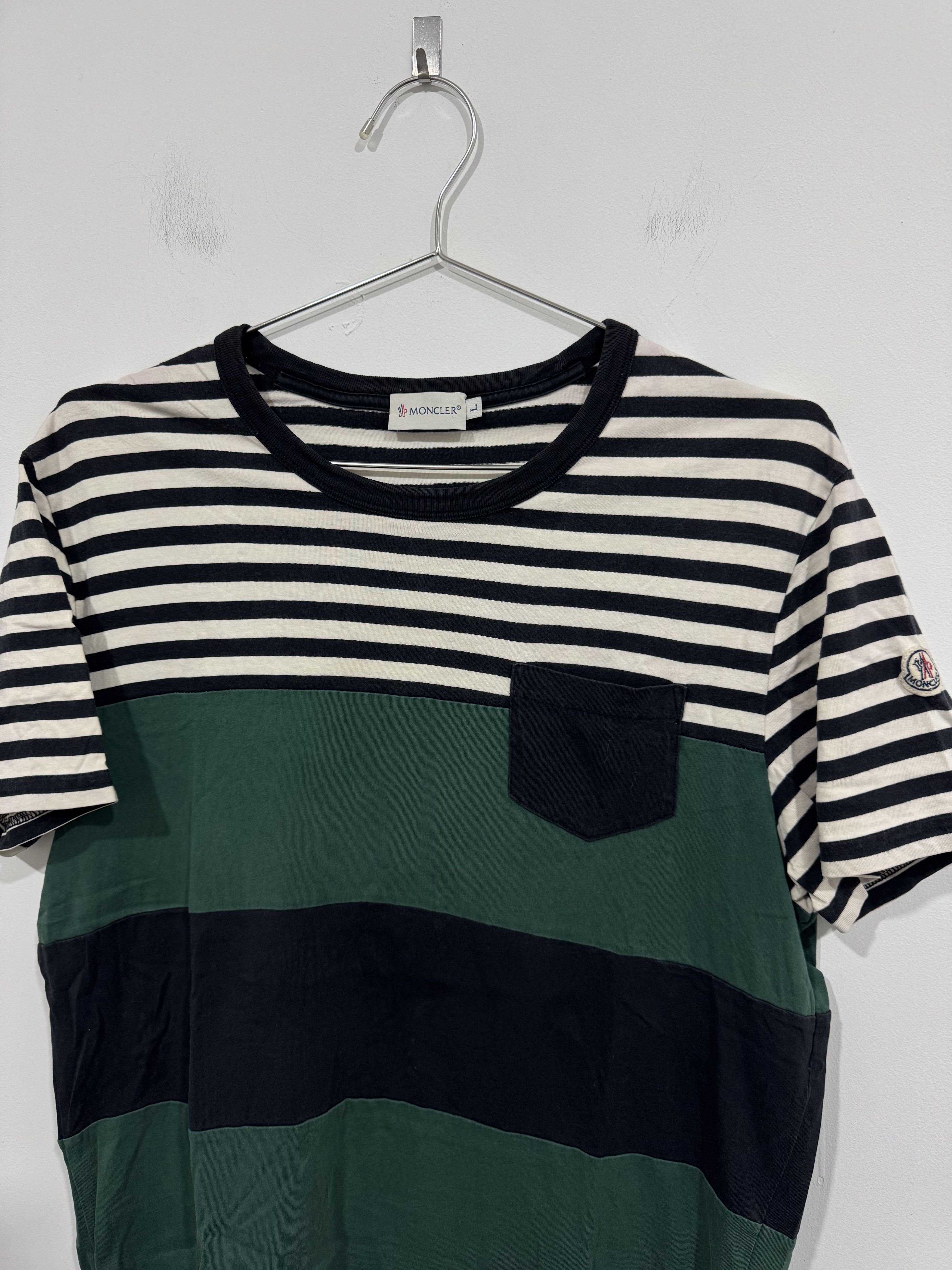 Moncler Moncler Tee Size US M / EU 48-50 / 2 - 8 Thumbnail