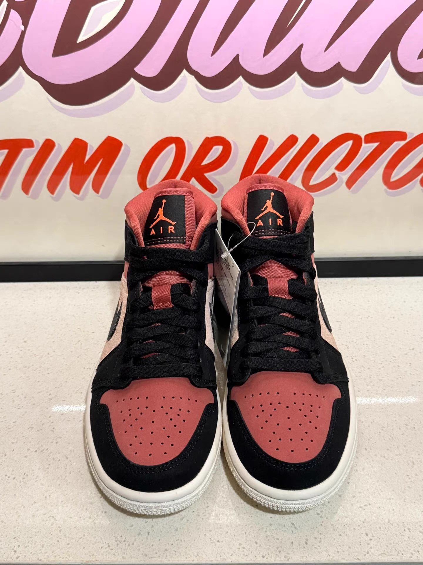 Nike Jordan Air Jordan 1 Mid basketball shoe。Ｑ20 Size US 6.5 / IT 36.5 - 3 Thumbnail