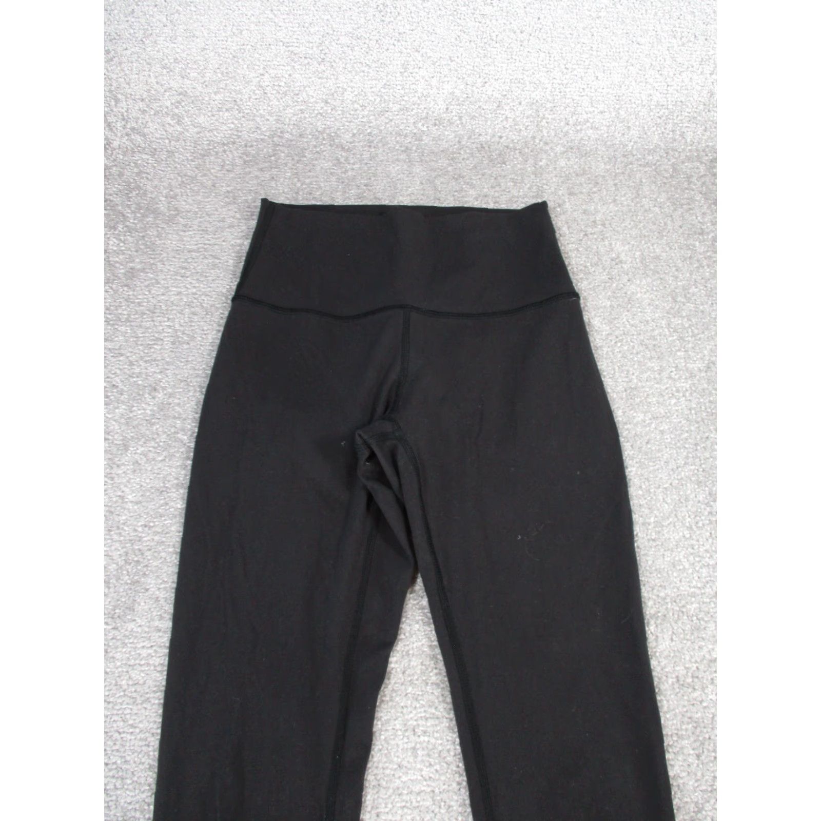 Lululemon Lululemon Leggings Womens 4 Black Stretch 26" Pilling Athletic Activewear Ankle Gym & Training Running Yoga Womens Size 27" / US 4 / IT 40 - 3 Thumbnail