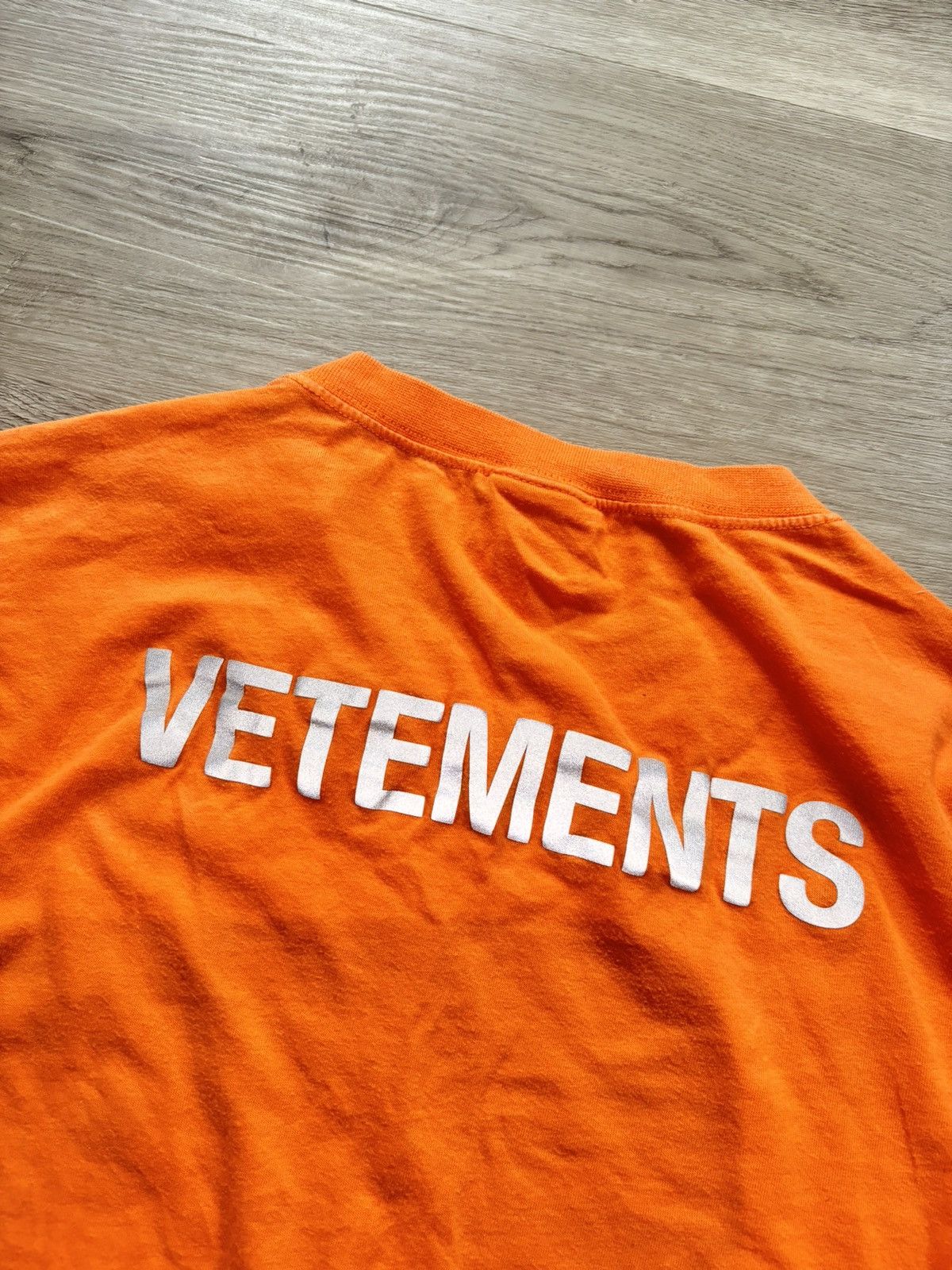 Vetements Vetements Staff Reflective T-Shirt Size US M / EU 48-50 / 2 - 10 Thumbnail