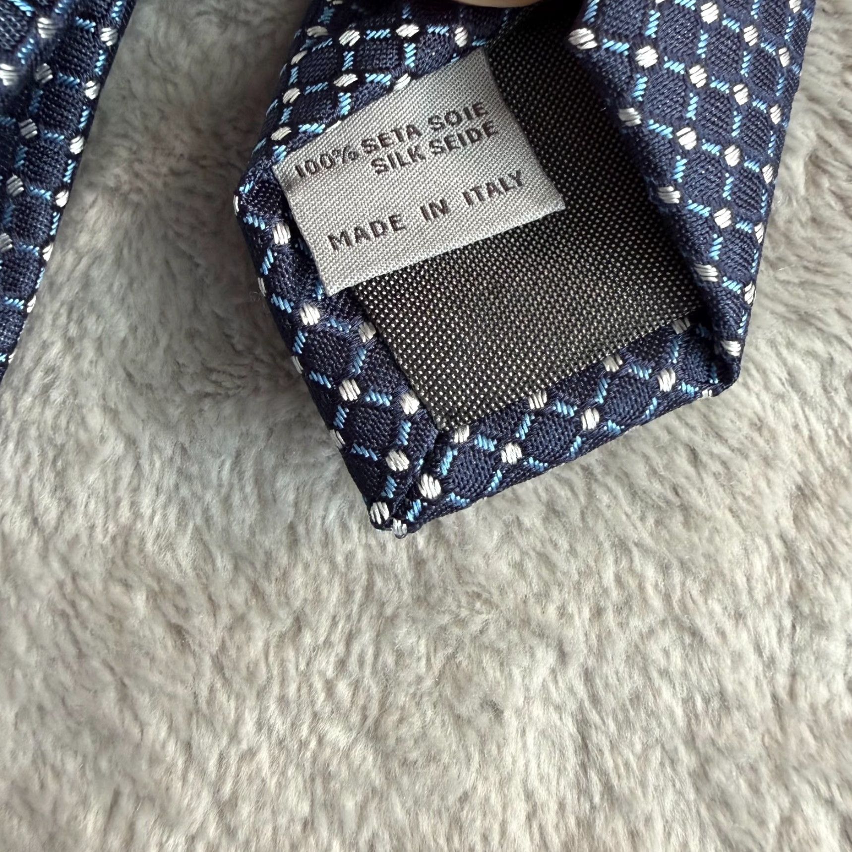 Canali Canali Tie Blue Geometric 100% Silk Made in Italy Luxury NWT Mens Classic 57"-60" Abstract Preppy Yellow Pink? Size ONE SIZE - 2 Thumbnail