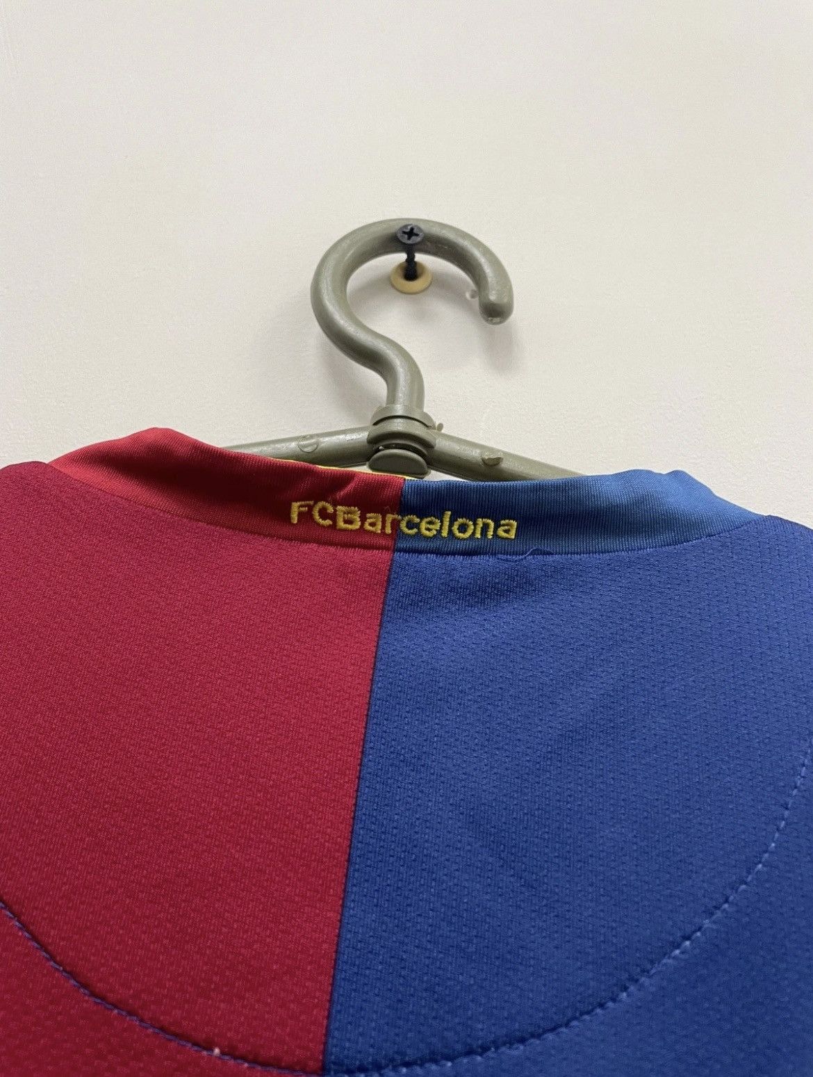 Nike Barcelona 2006/2007 Home Football Shirt Soccer Jersey Nike Size US L / EU 52-54 / 3 - 7 Thumbnail