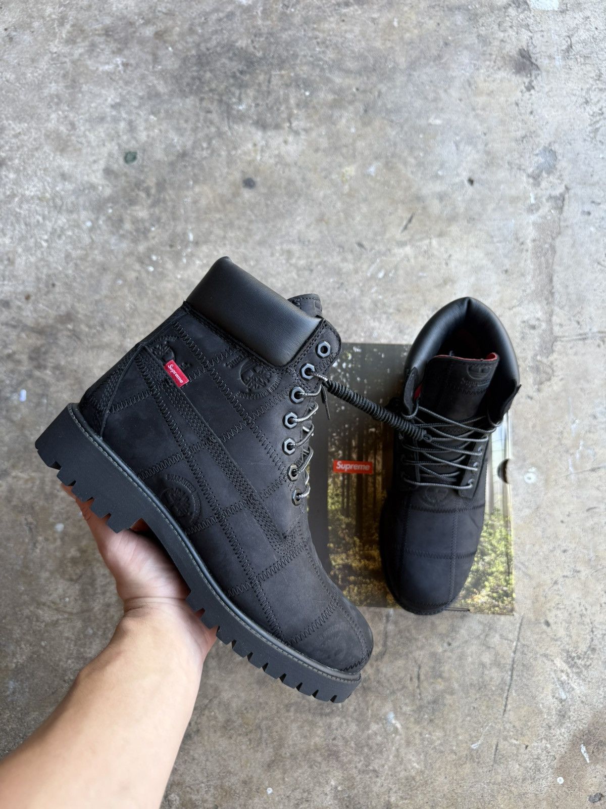 Supreme × Timberland Supreme FW 25 Black Patchwork Timberland boots Size US 8 / EU 41 - 2 Thumbnail